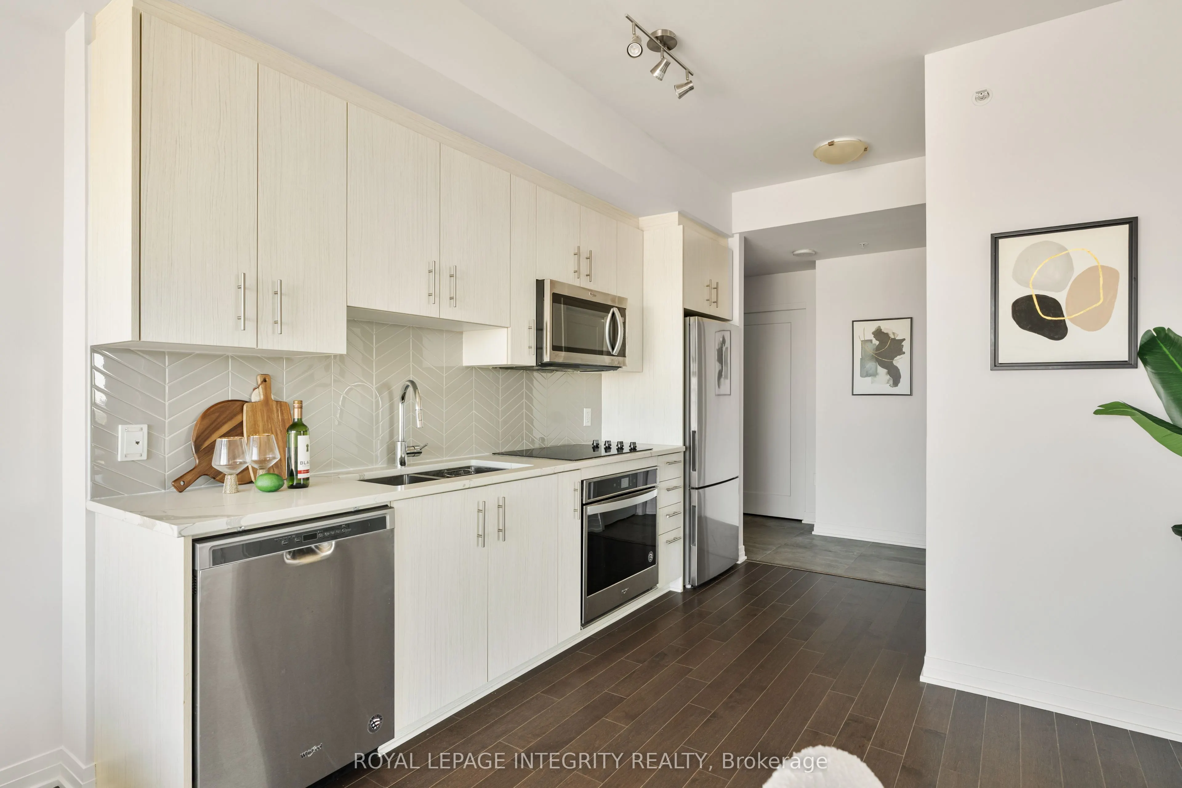 805 Carling Avenue, #2902