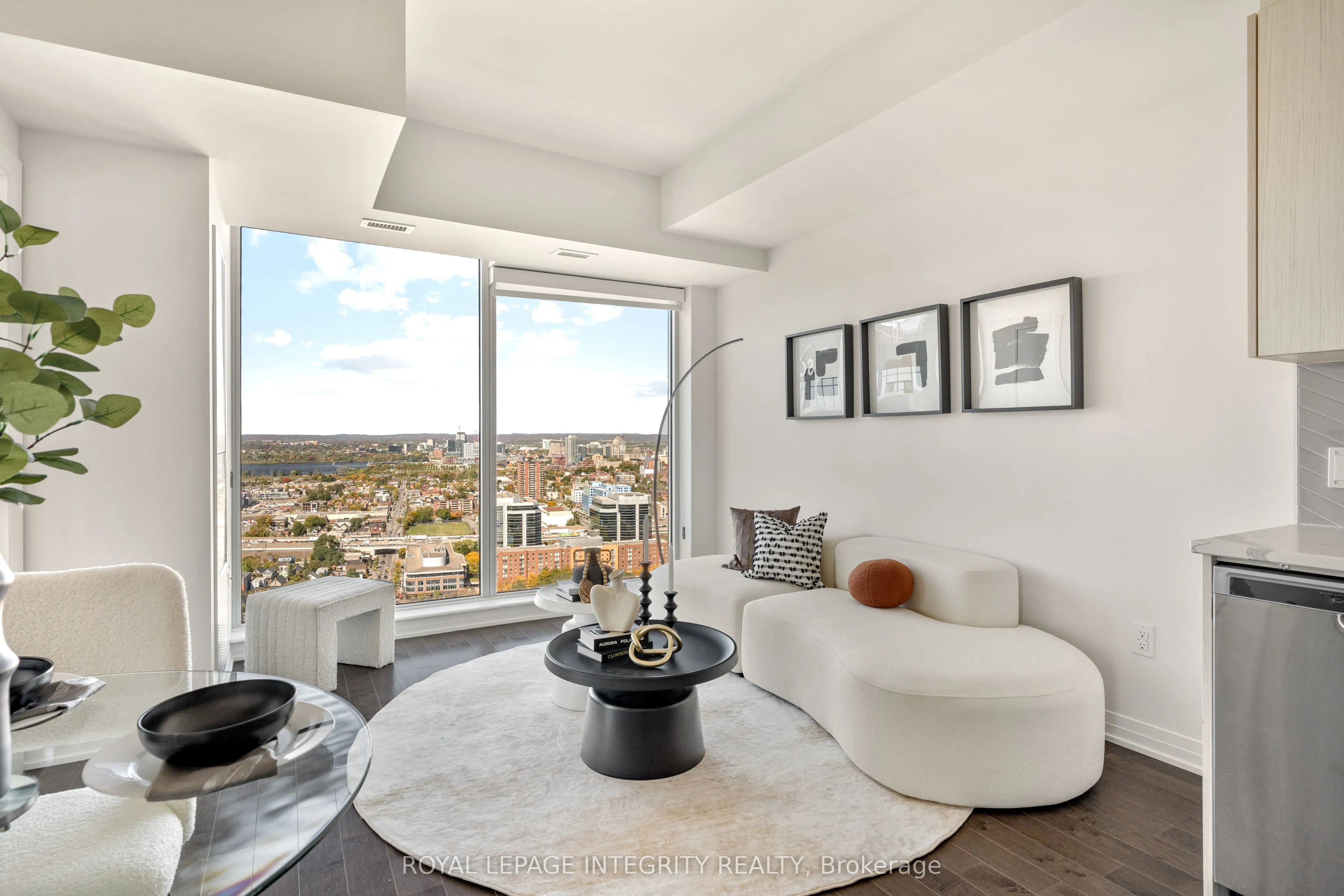 805 Carling Avenue, #2902