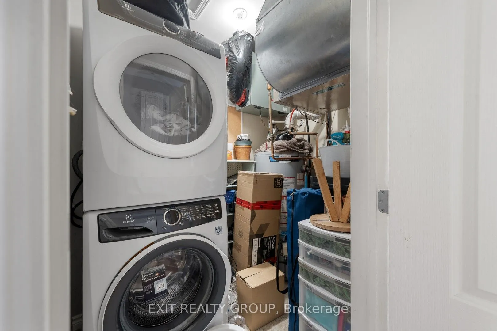 37 Lakebreeze Court, ##3B