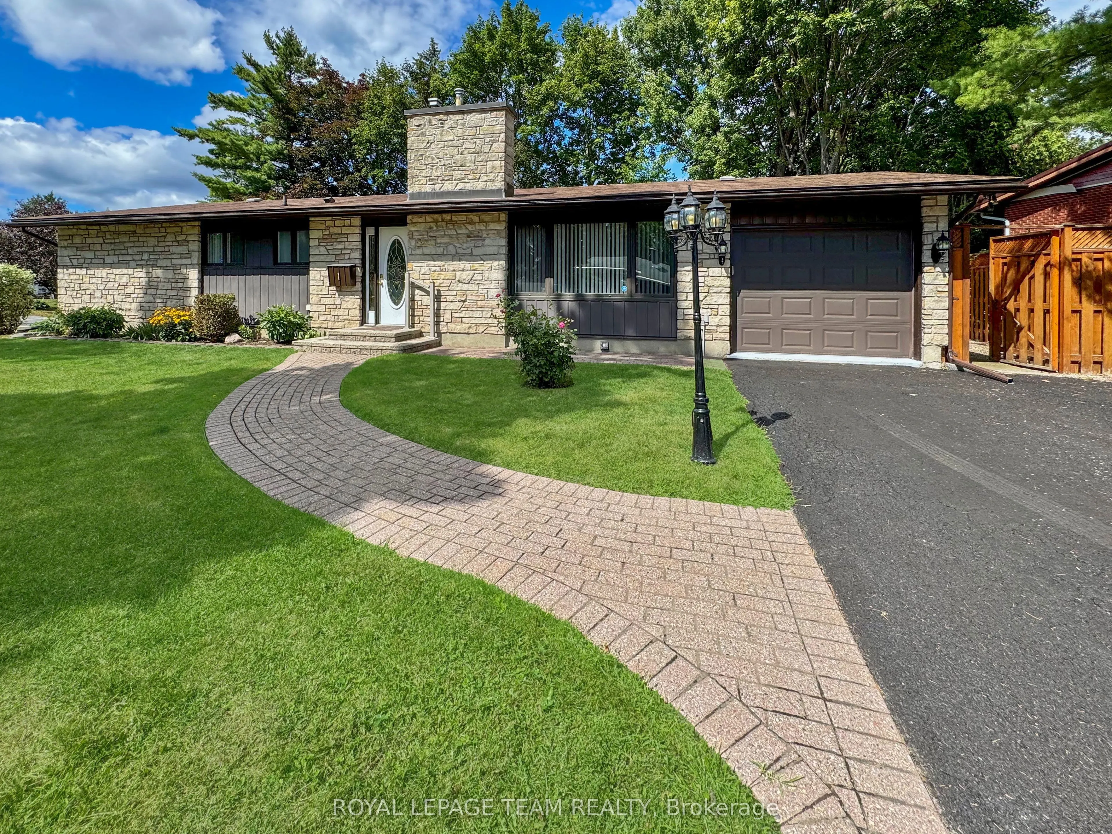 1 Stillwater Drive