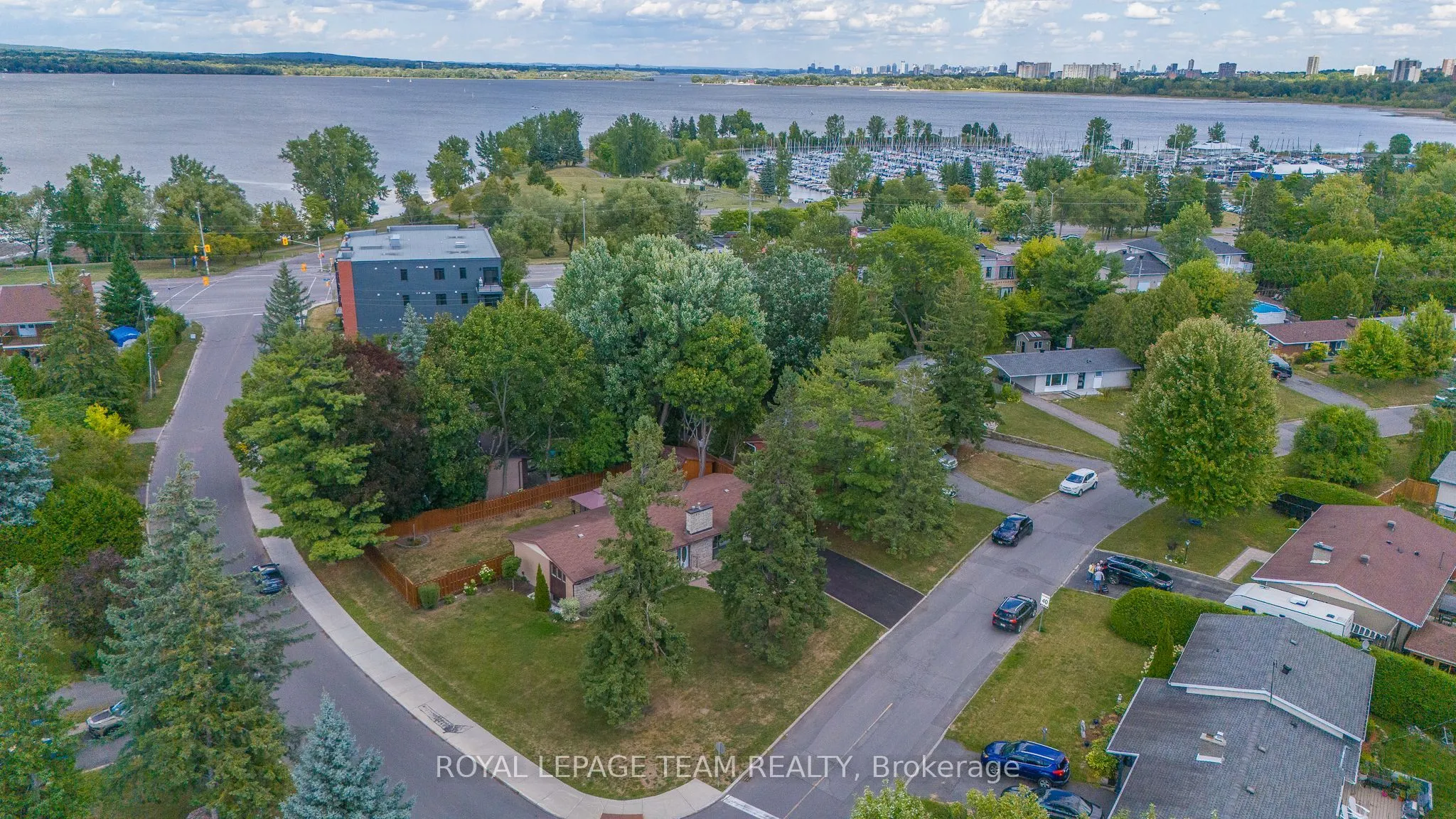 1 Stillwater Drive