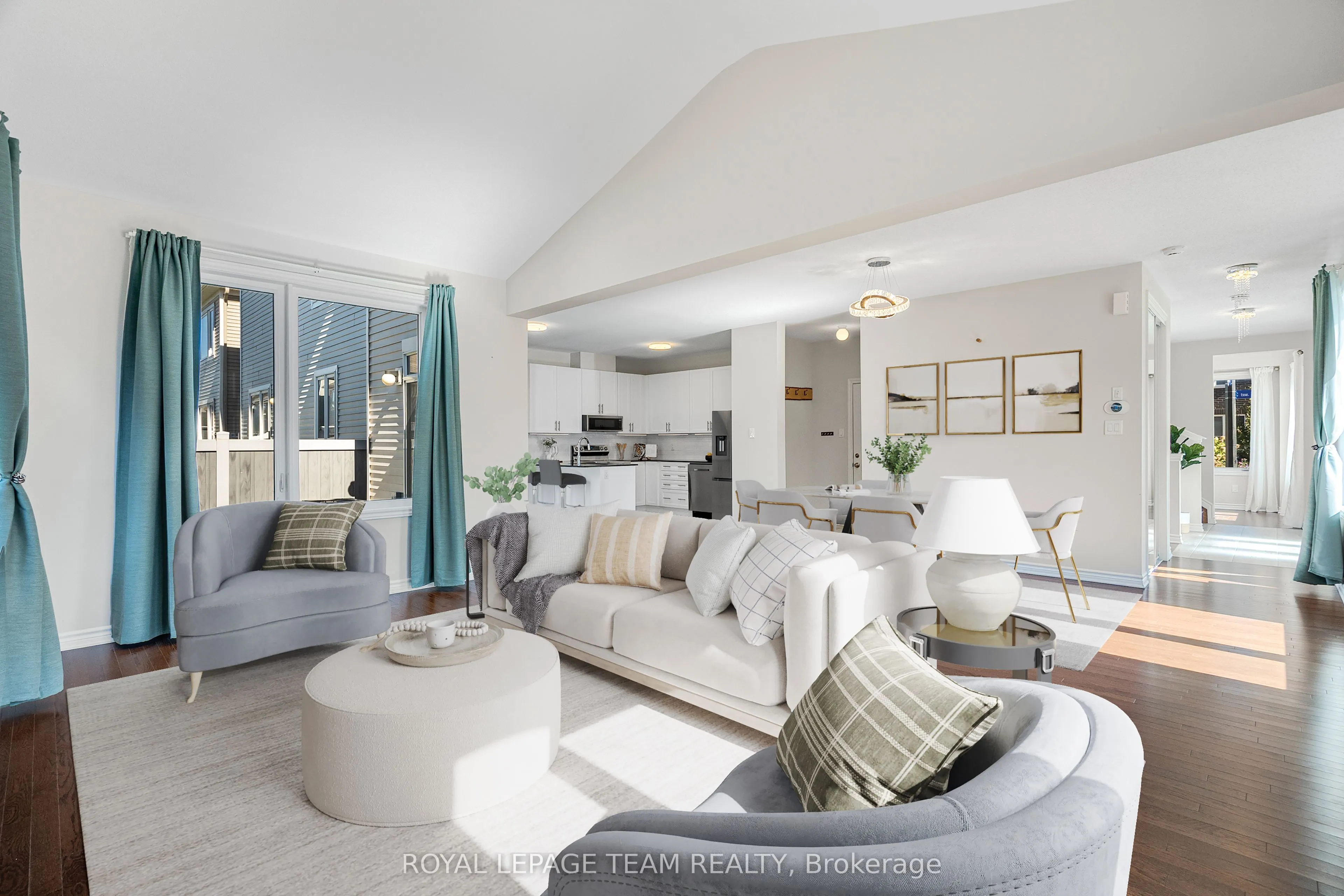 743 VENNECY Terrace