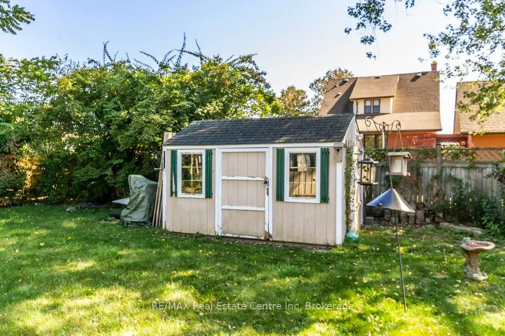 11 Riverview Drive