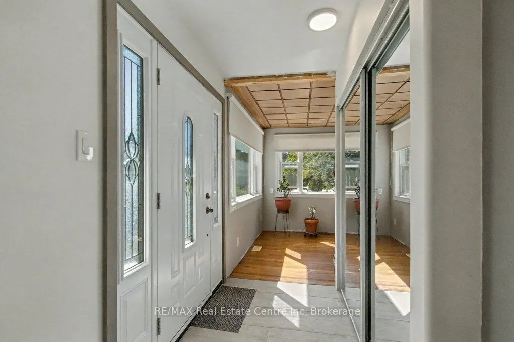 11 Riverview Drive