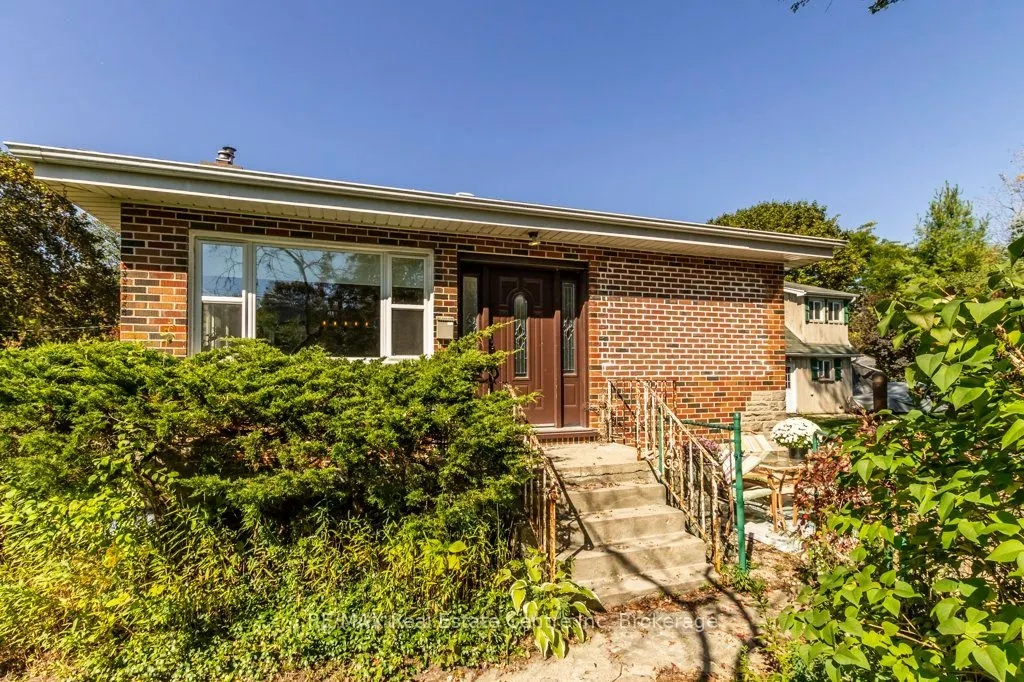 11 Riverview Drive