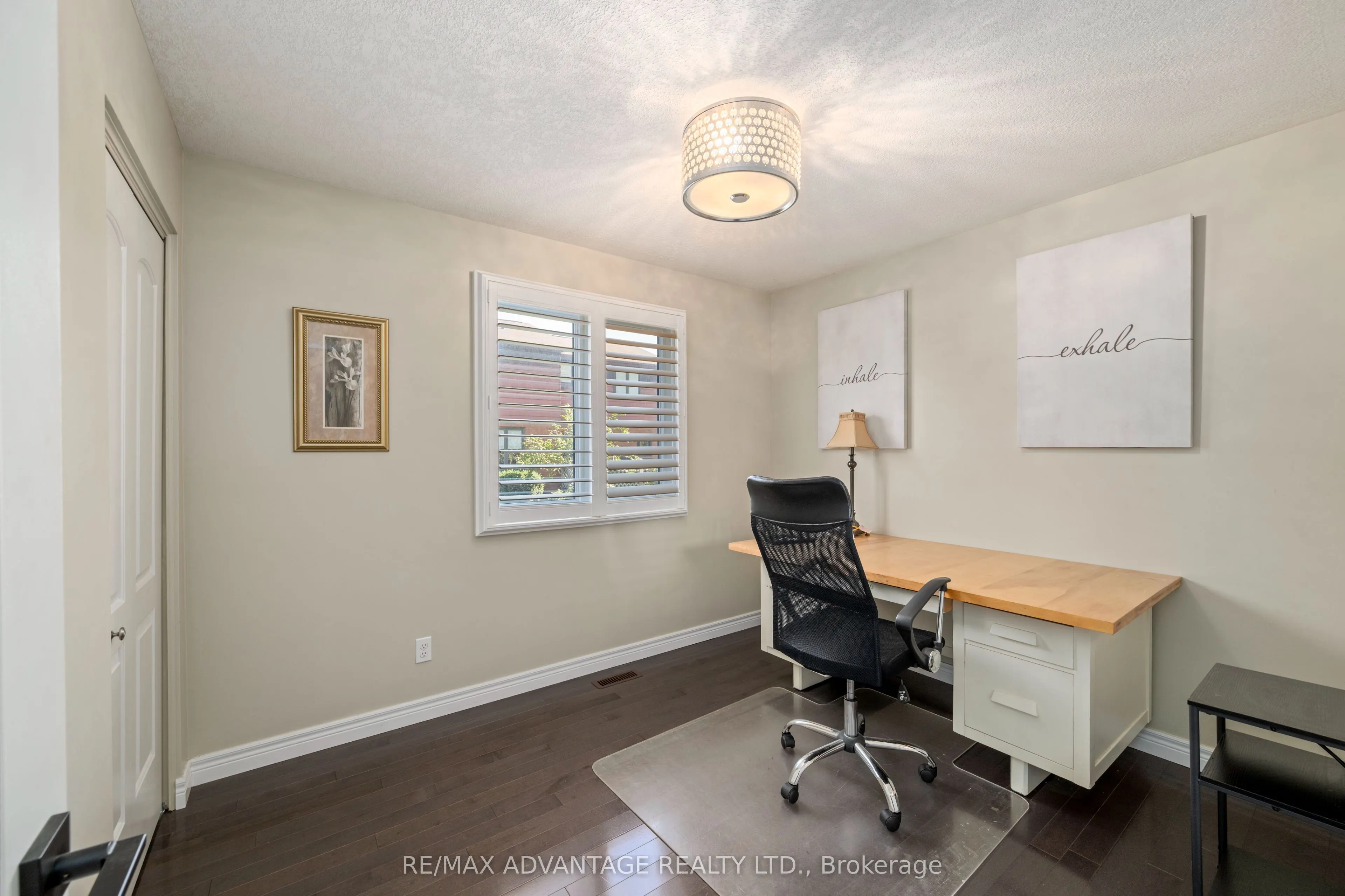126 Mountainview Crescent