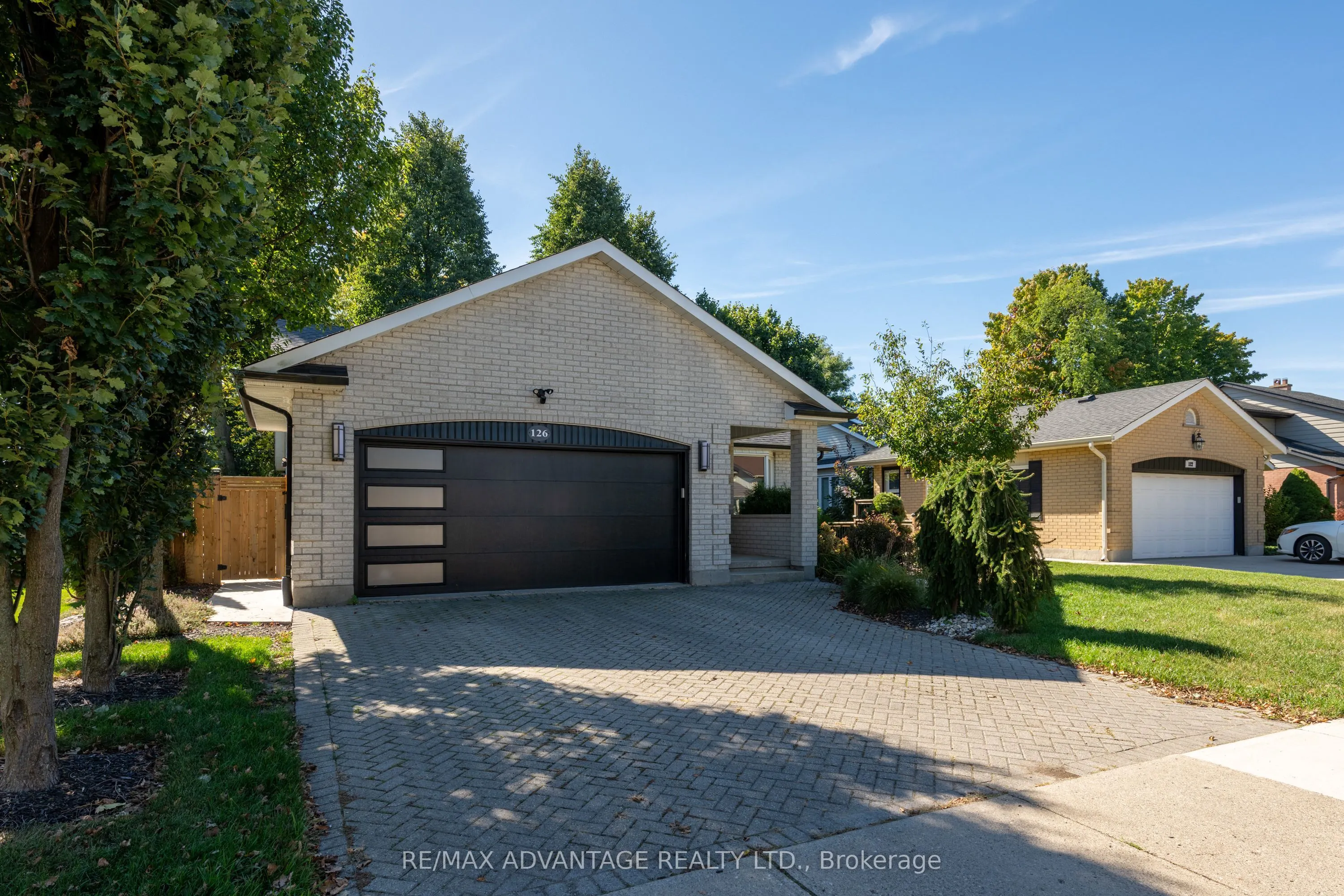 126 Mountainview Crescent