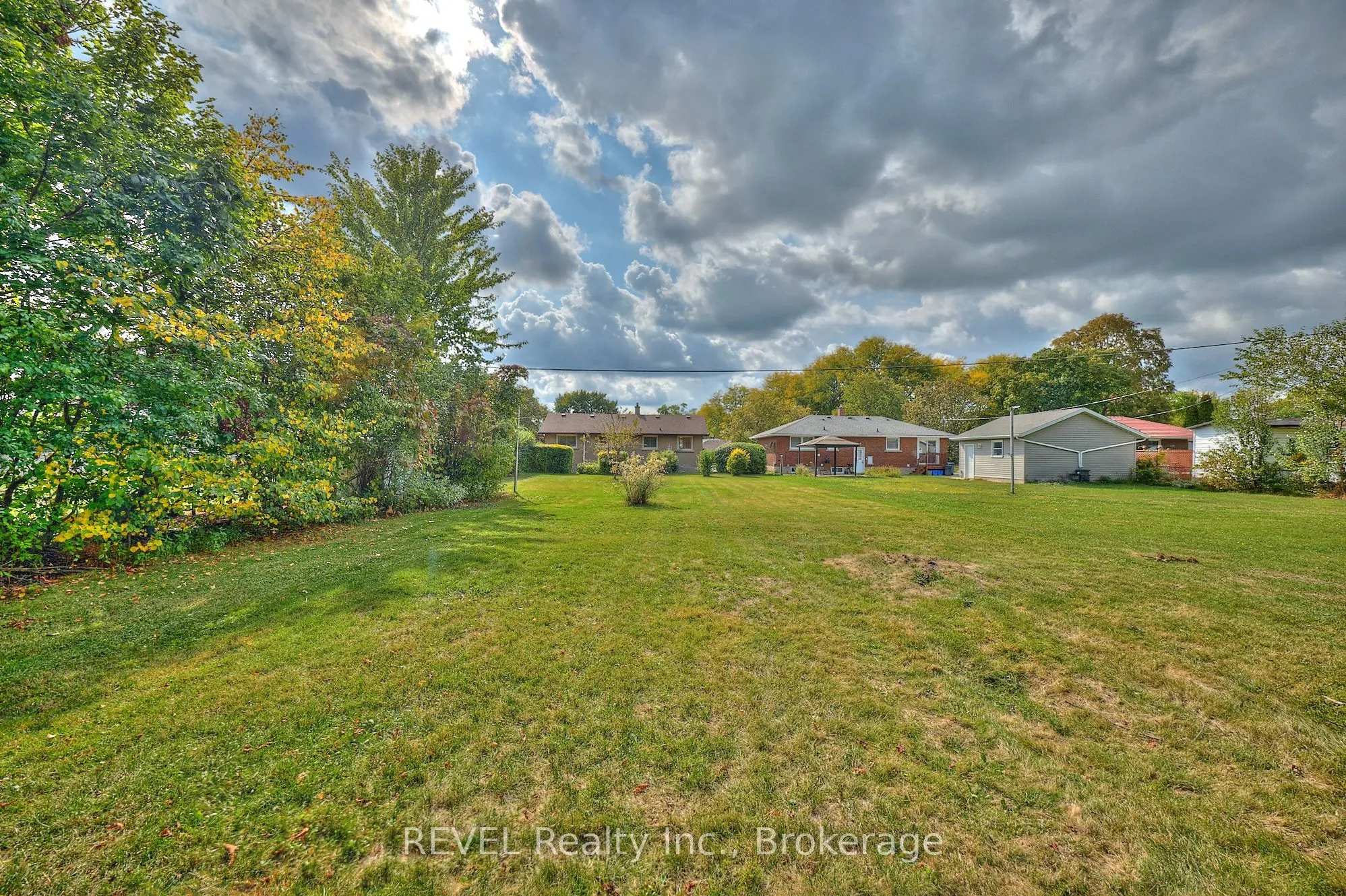 8580 Champlain Drive