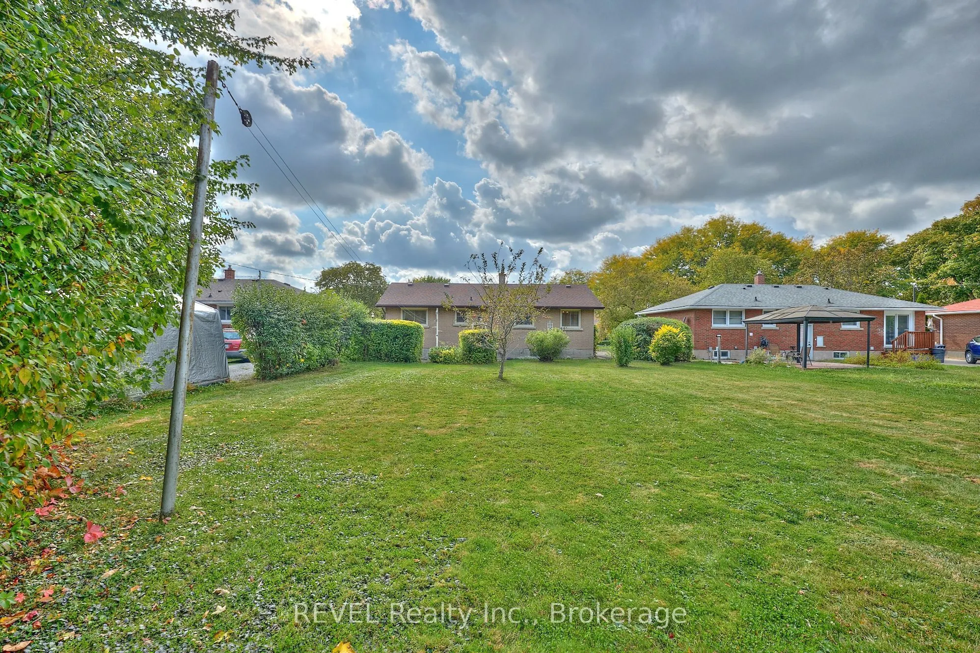 8580 Champlain Drive