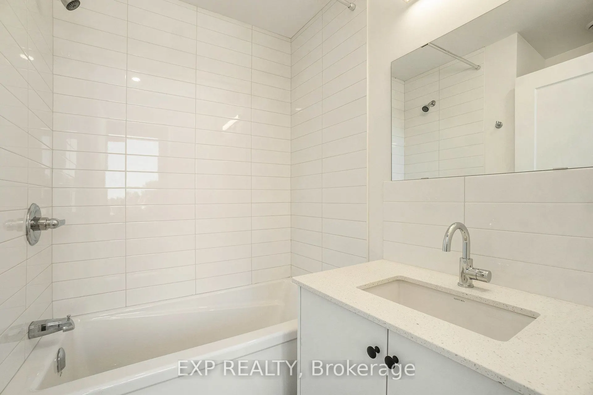 251 Castor Street, #8