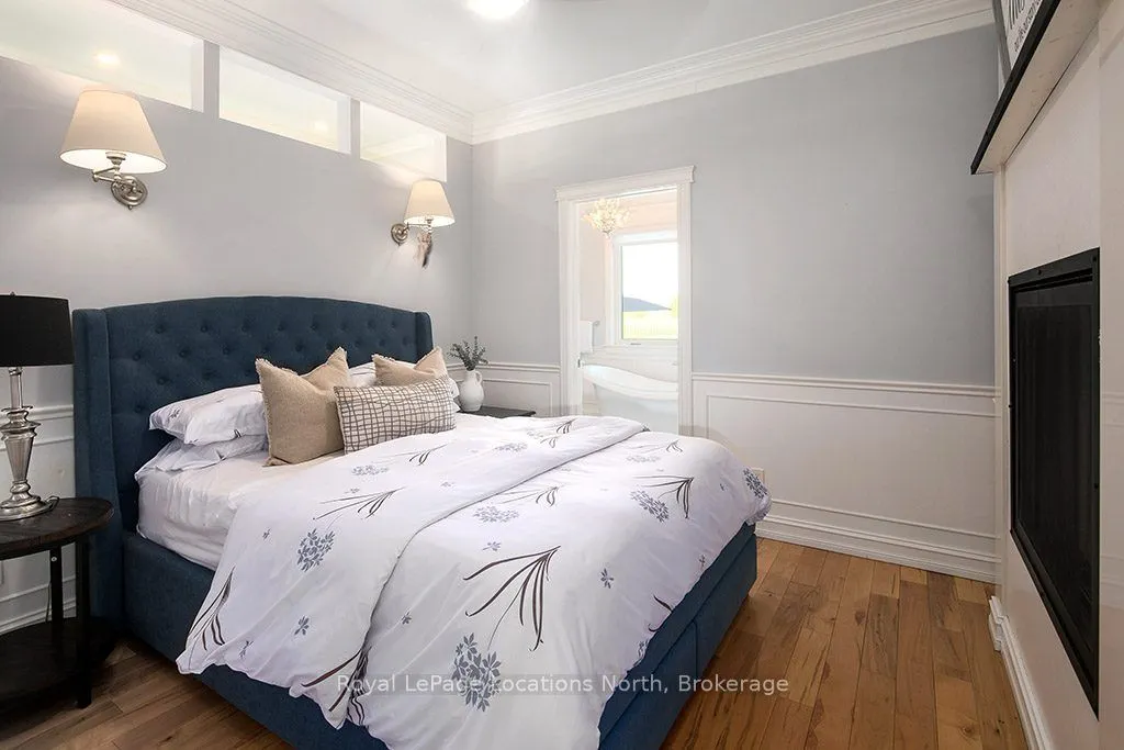 37 GRAYVIEW Drive
