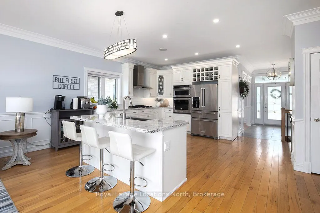 37 GRAYVIEW Drive