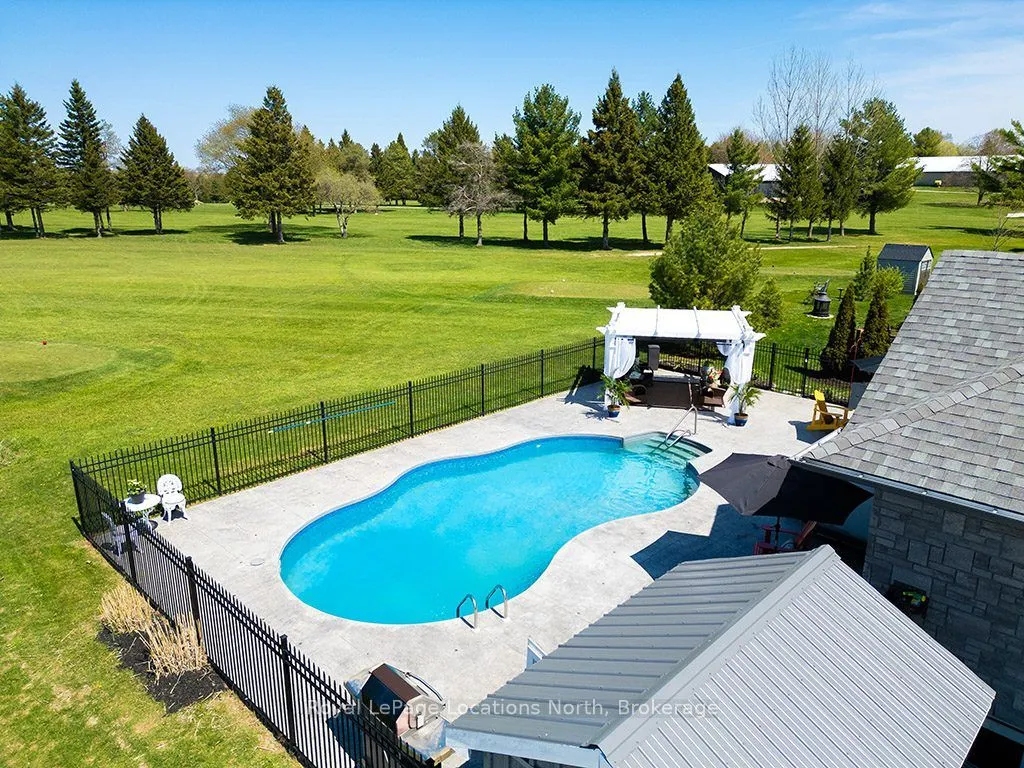 37 GRAYVIEW Drive
