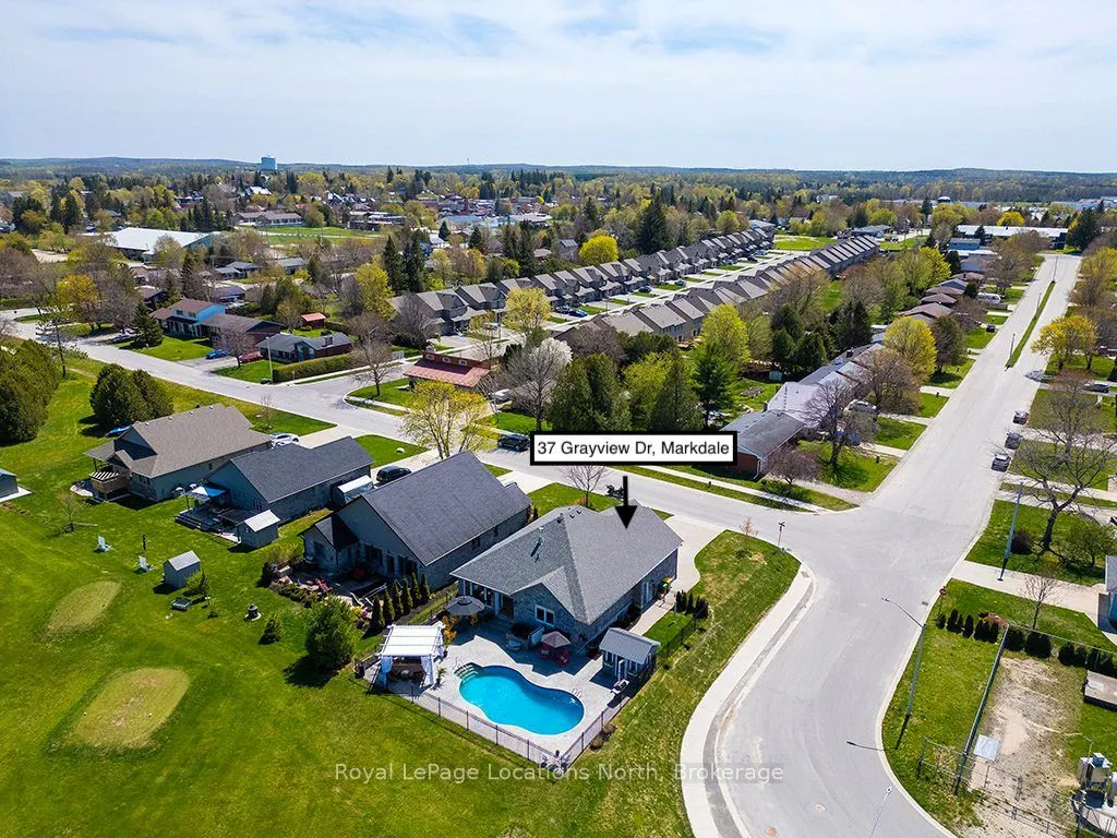 37 GRAYVIEW Drive