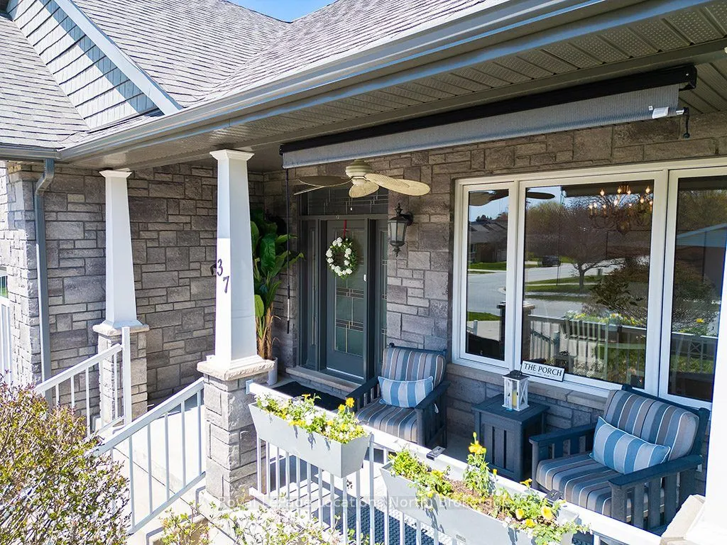 37 GRAYVIEW Drive