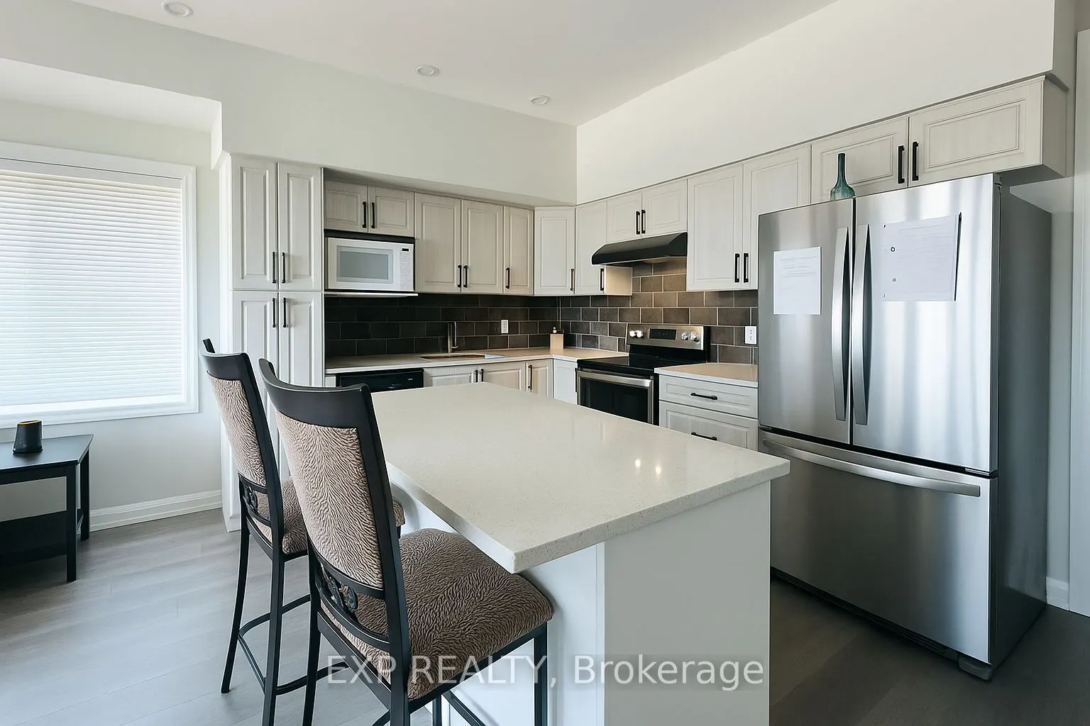 721 FRANKLIN Boulevard, #201