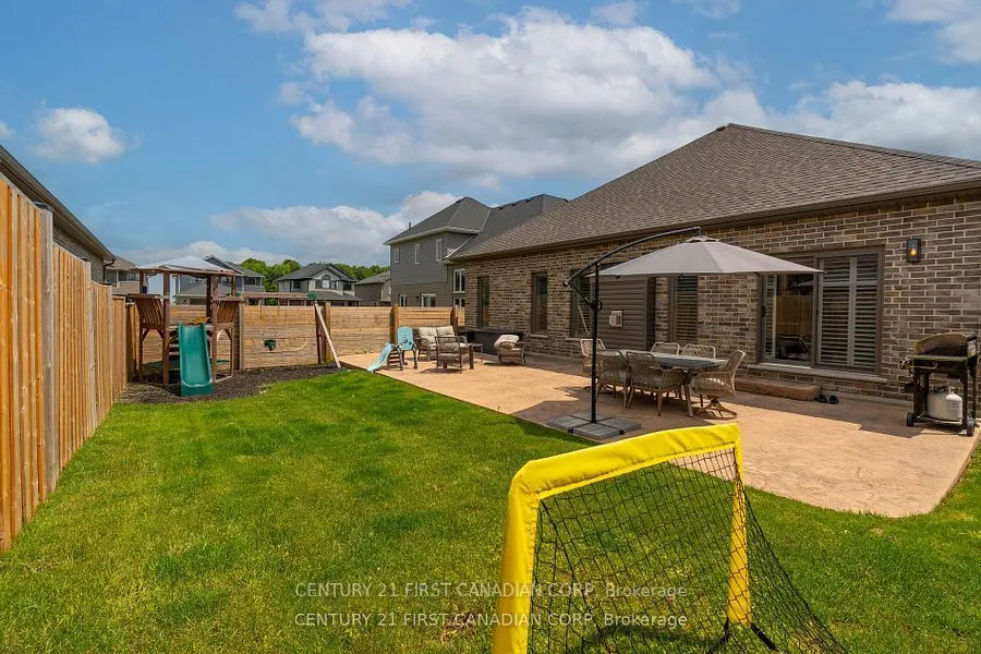 3 HARDY Court
