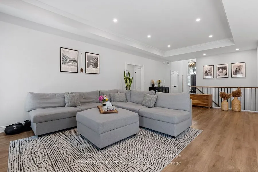 3 HARDY Court