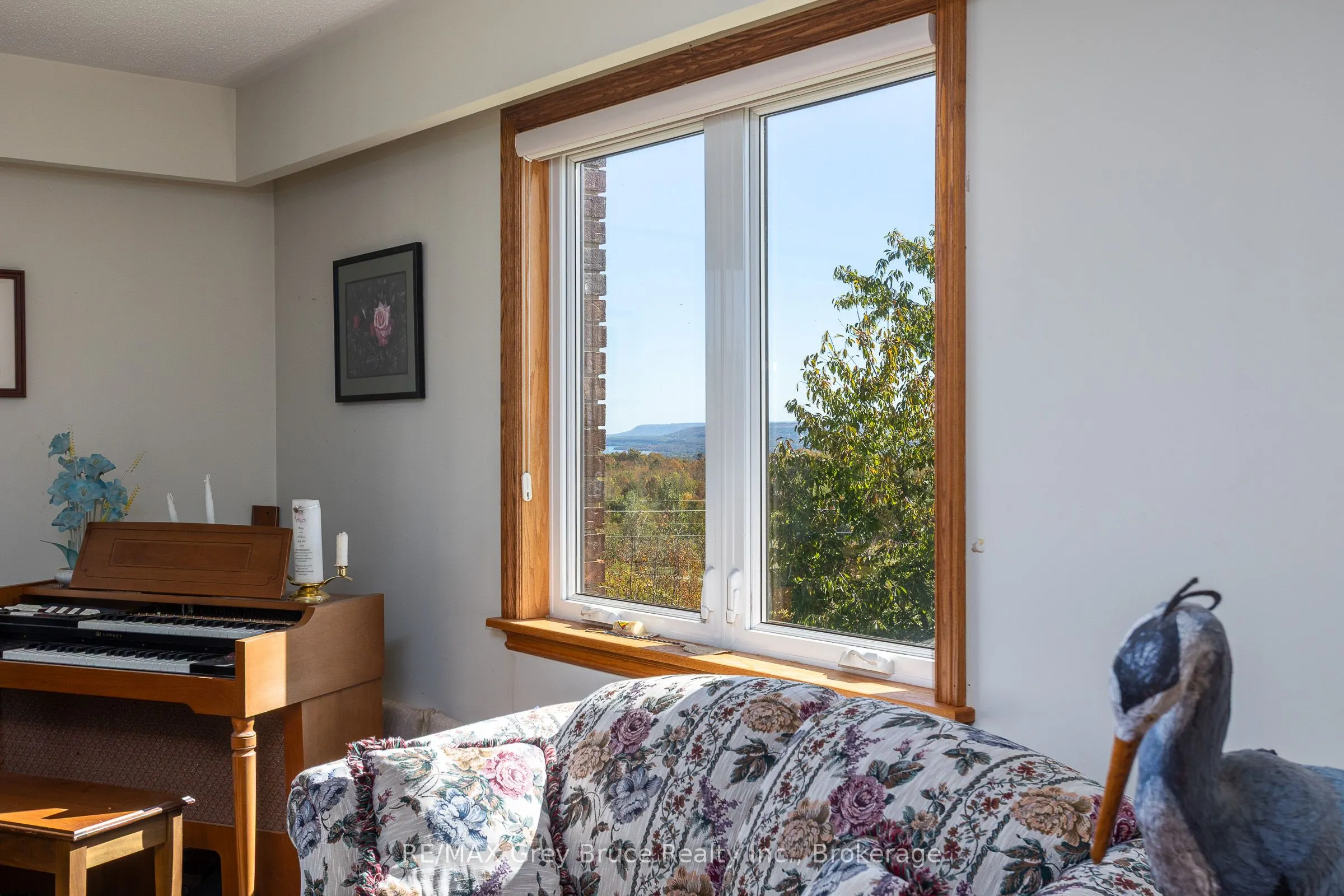 138558 Grey Rd 112 N