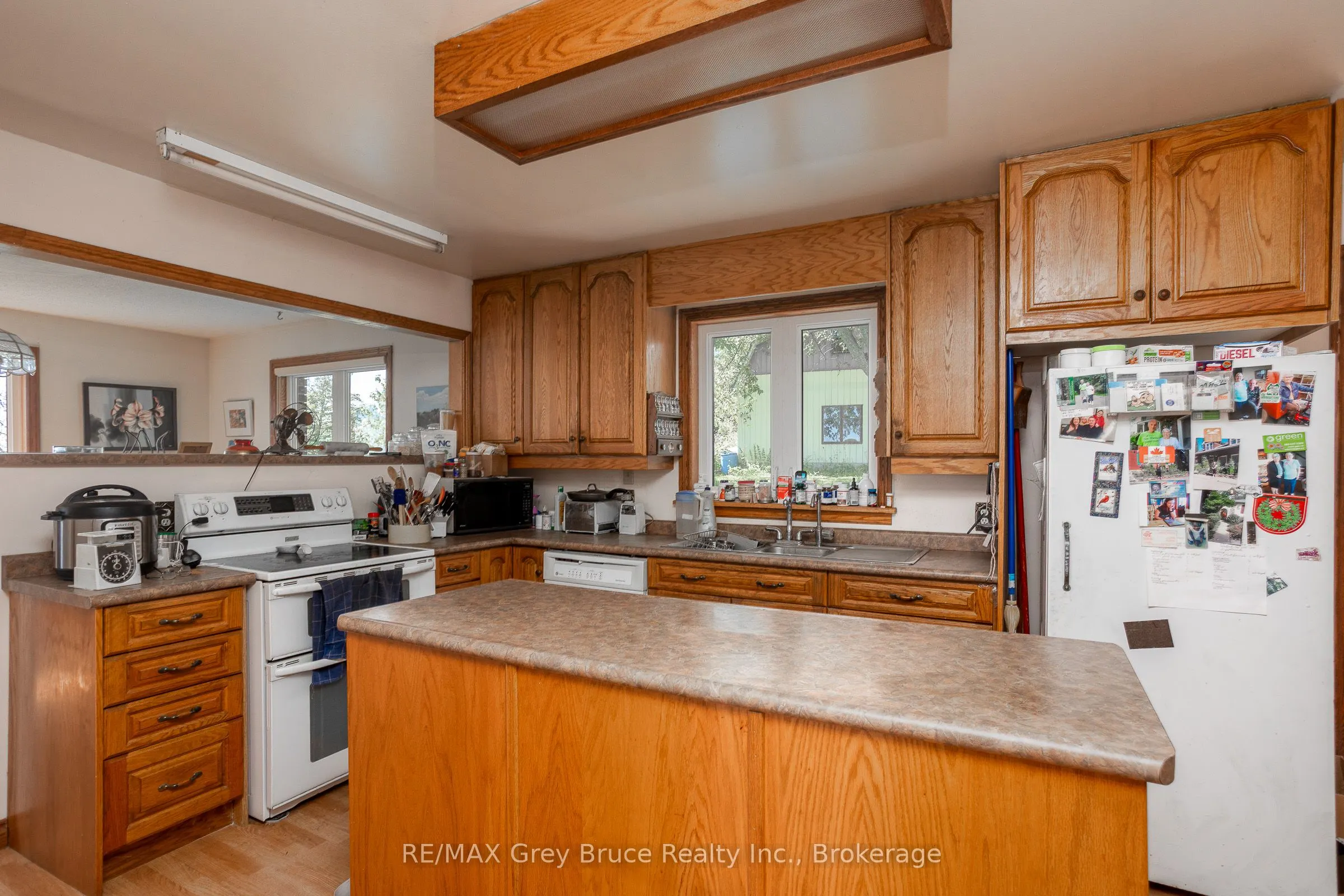 138558 Grey Rd 112 N