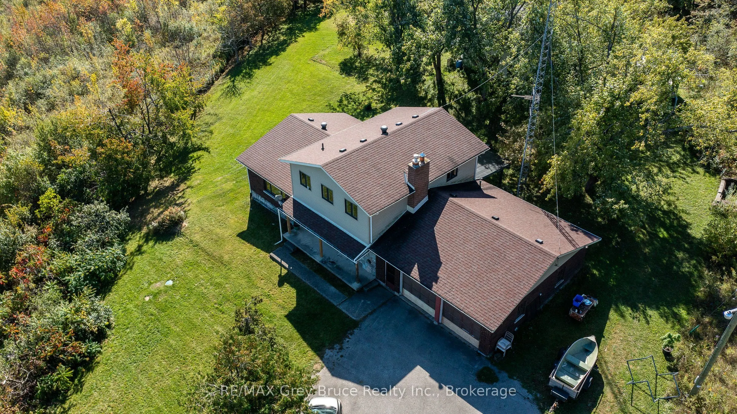 138558 Grey Rd 112 N