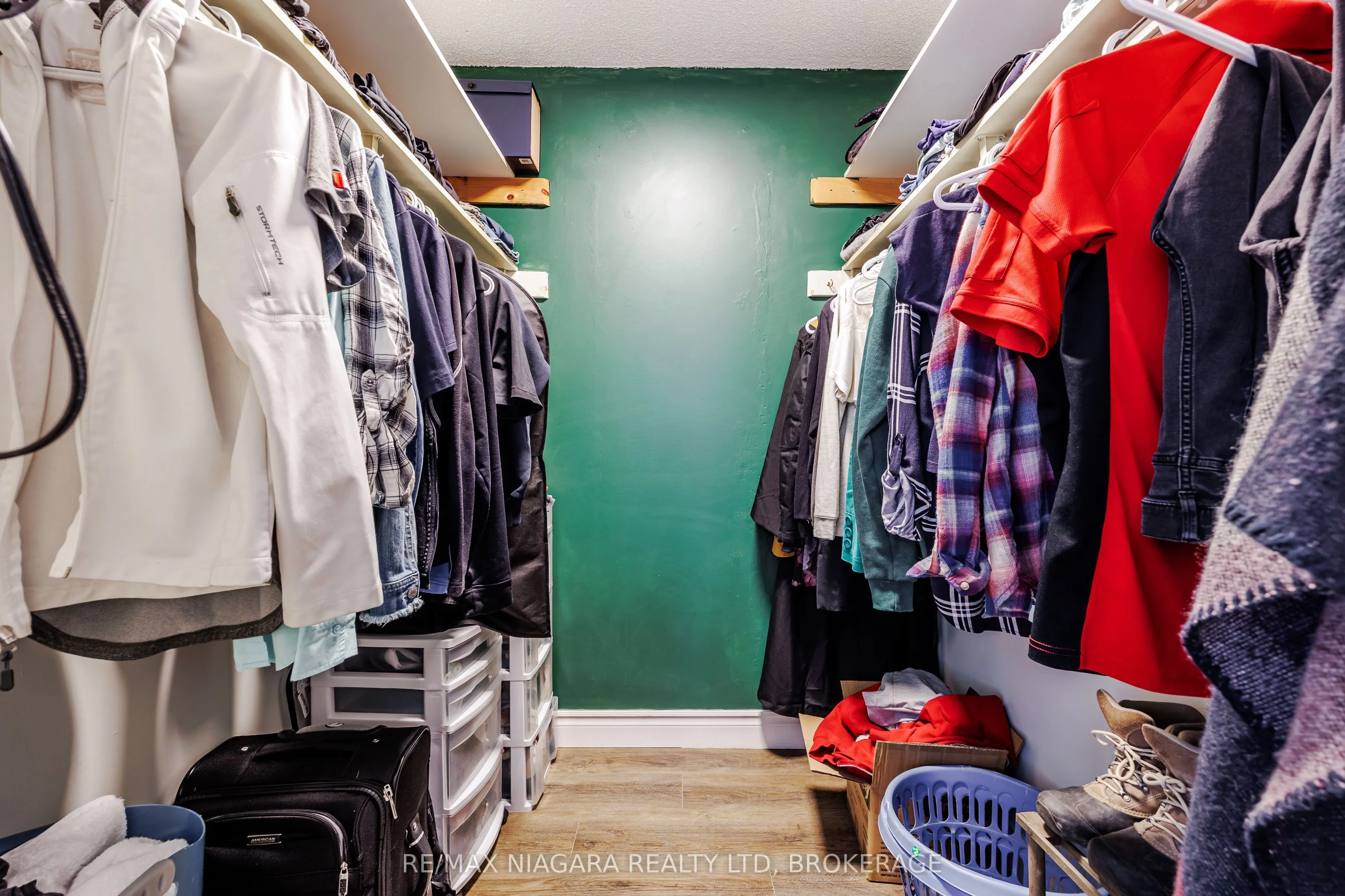 81 Scott Street, #307