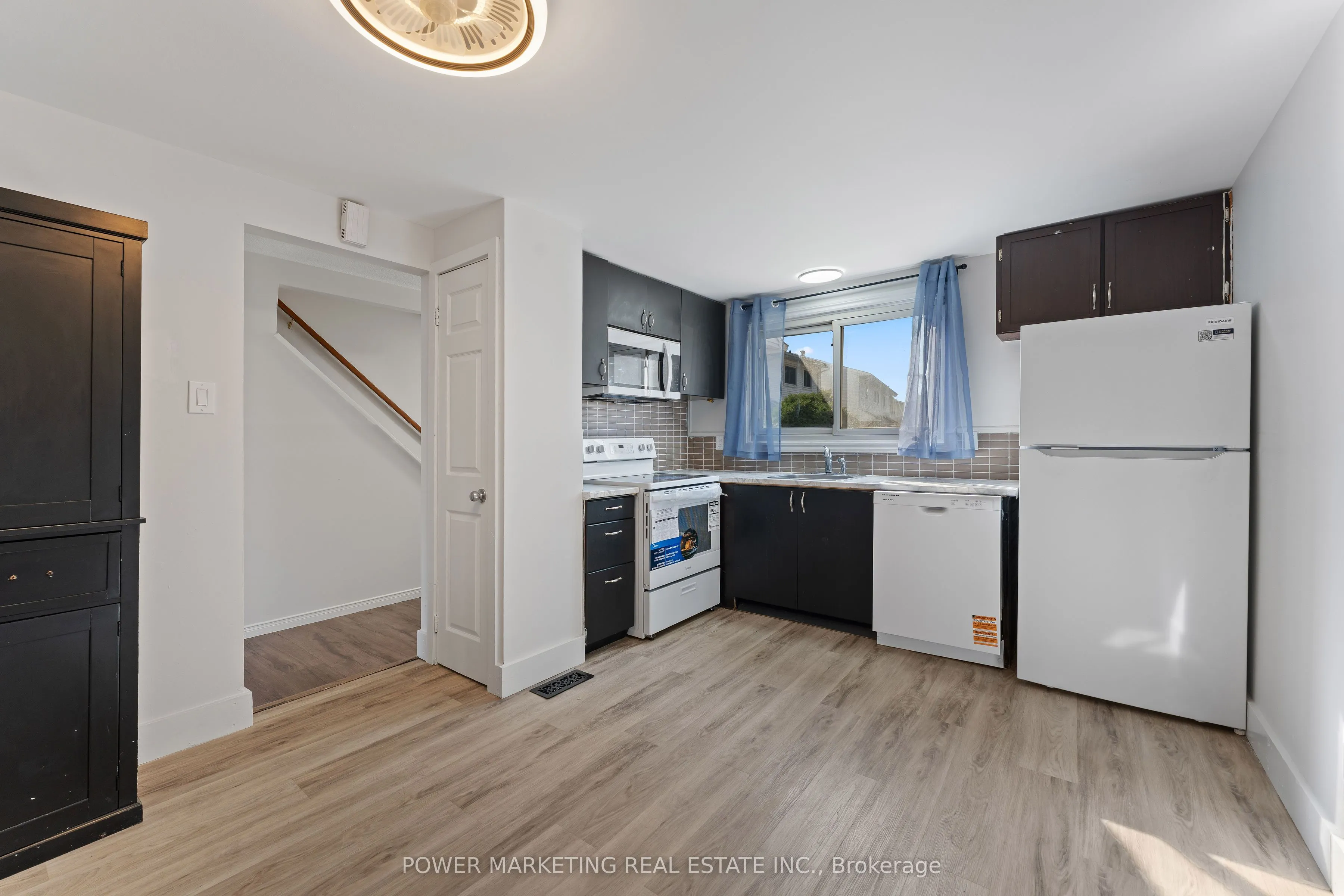 1045 MORRISON Drive, #182