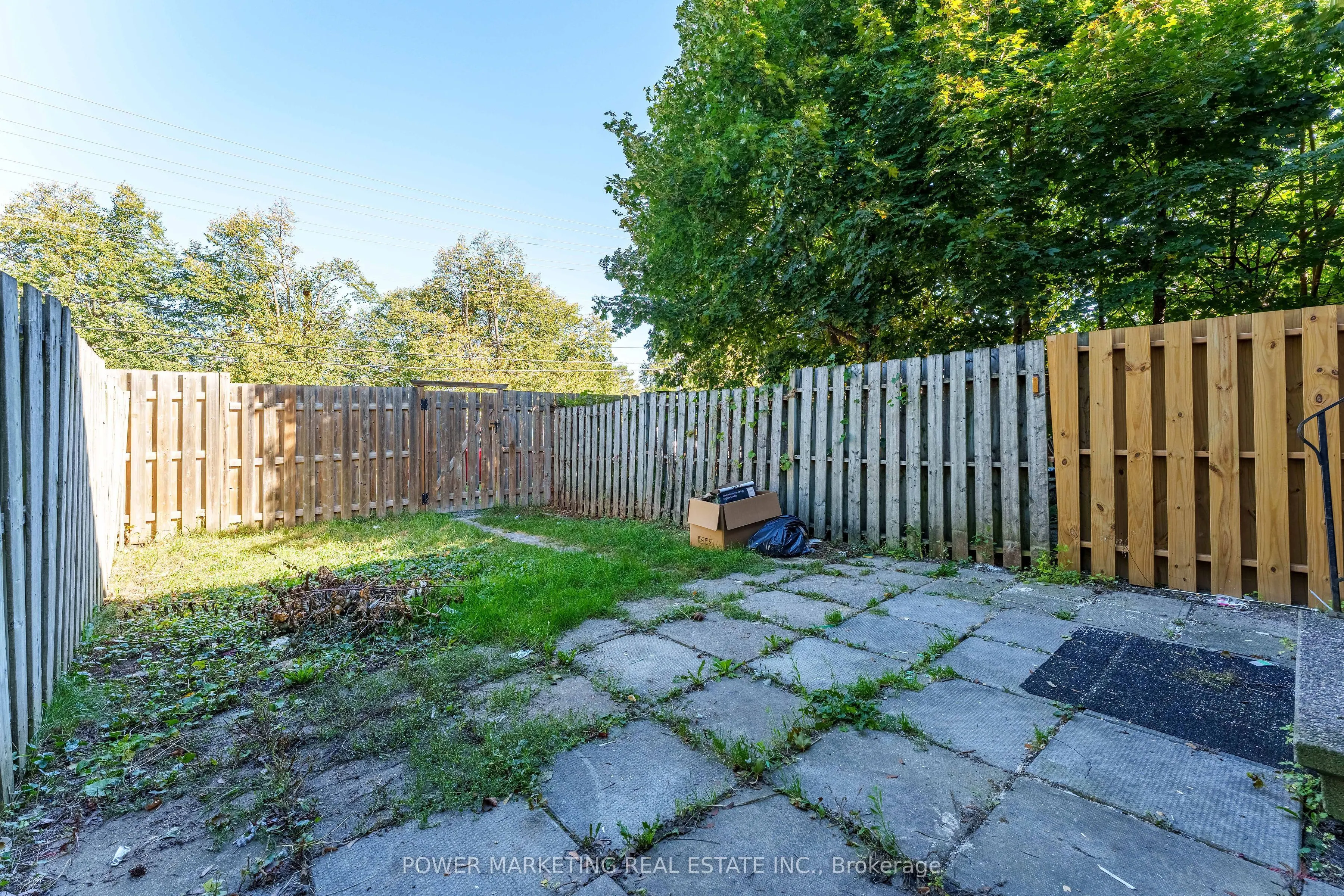 1045 MORRISON Drive, #182