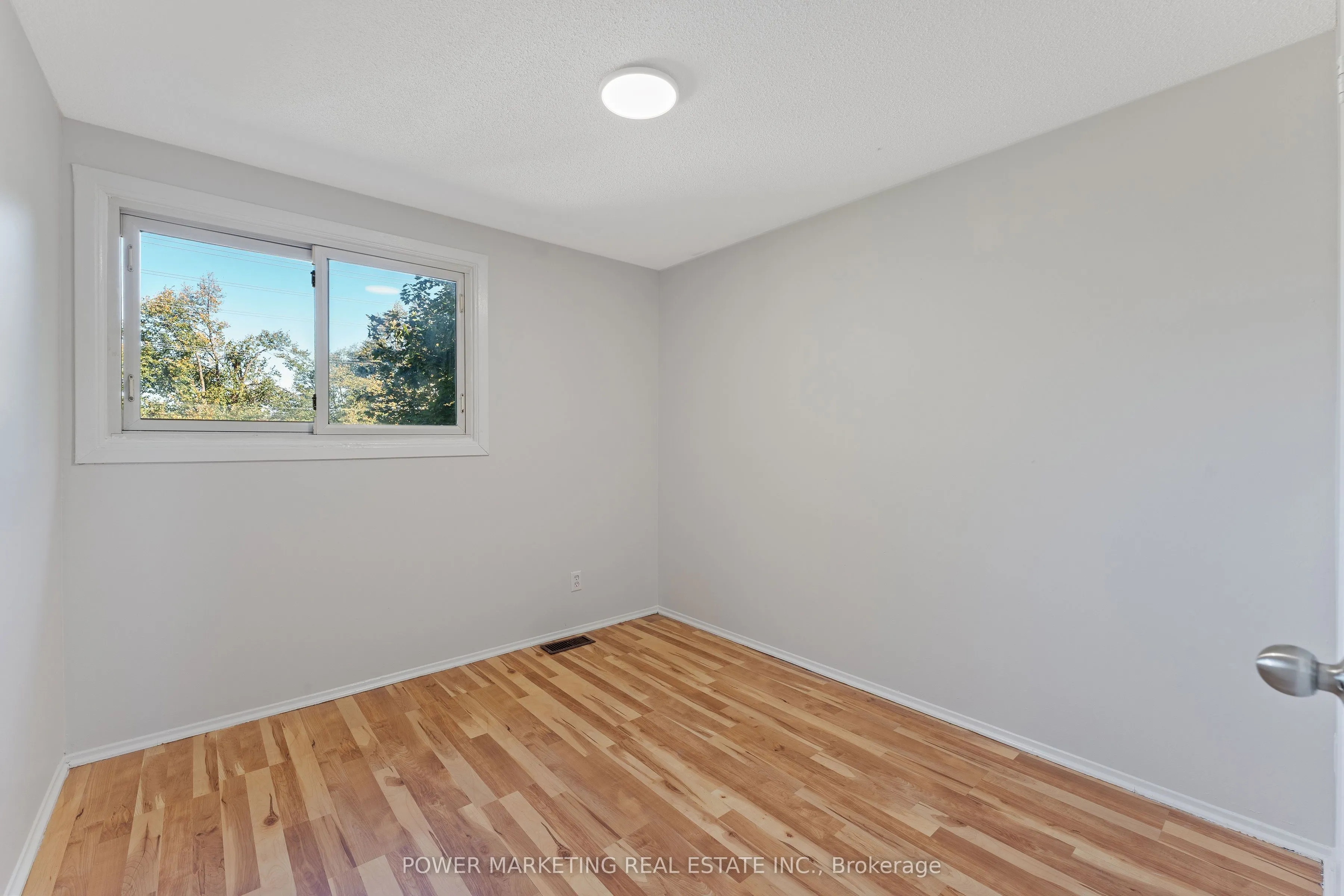 1045 MORRISON Drive, #182