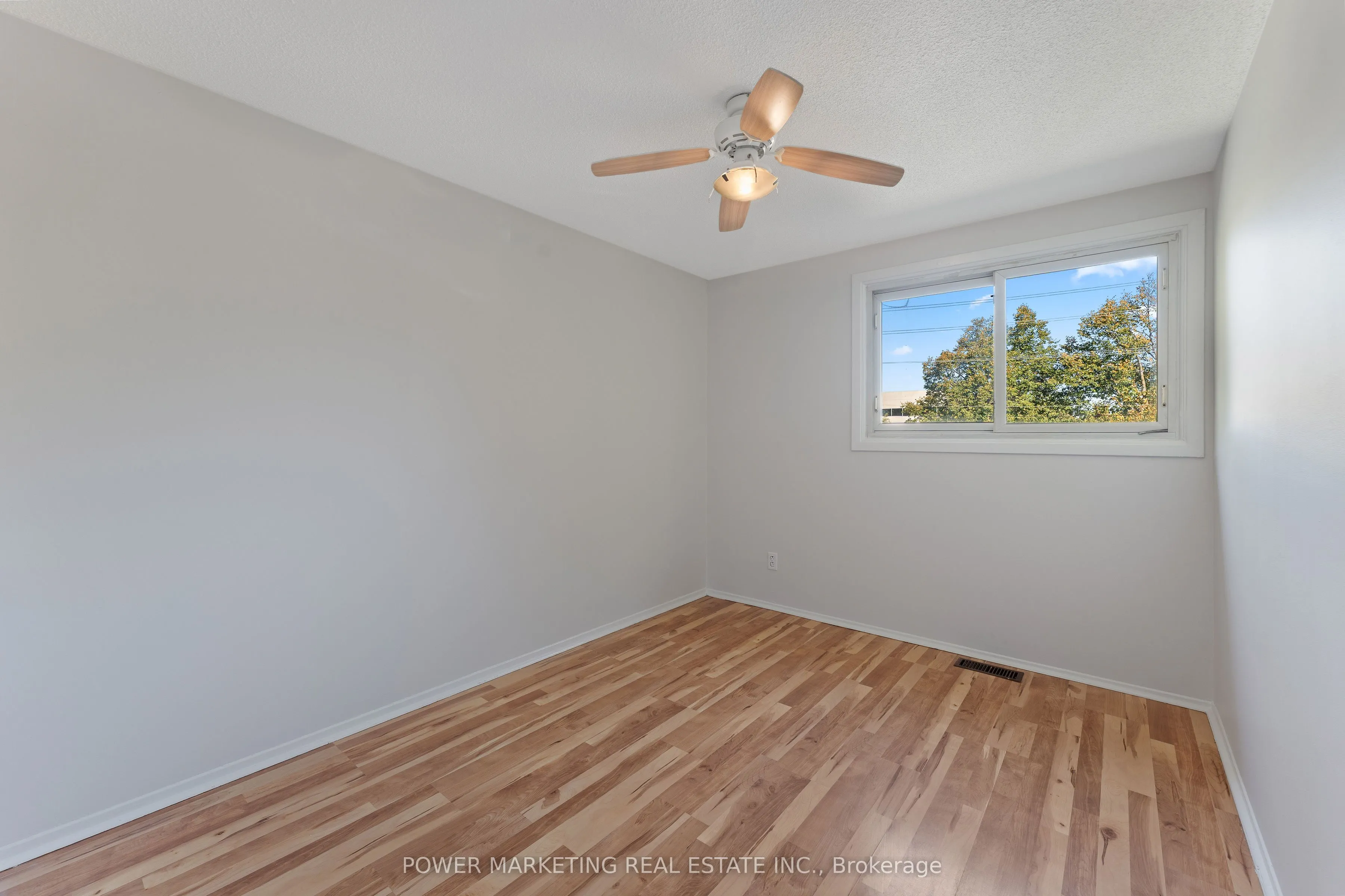 1045 MORRISON Drive, #182
