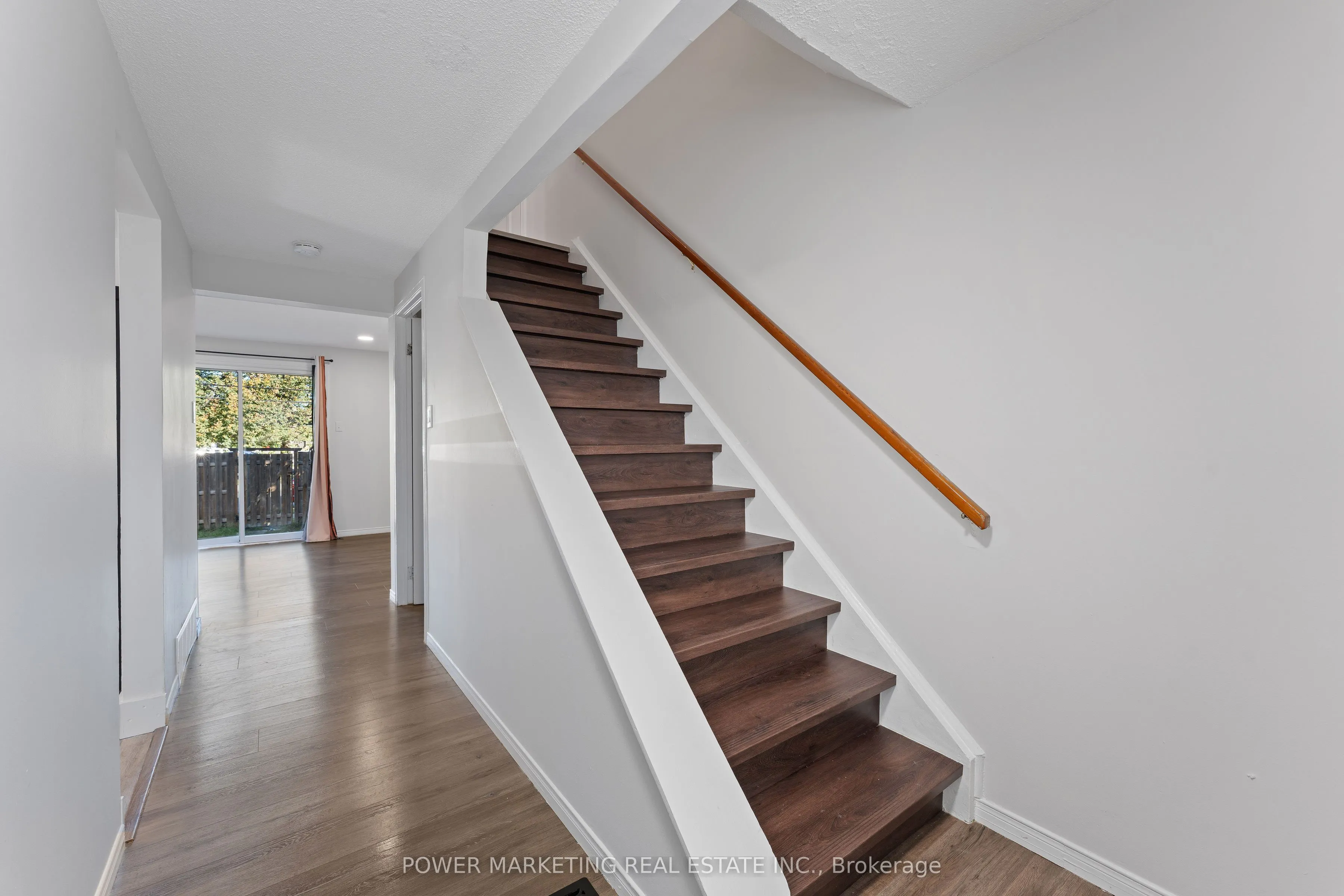 1045 MORRISON Drive, #182
