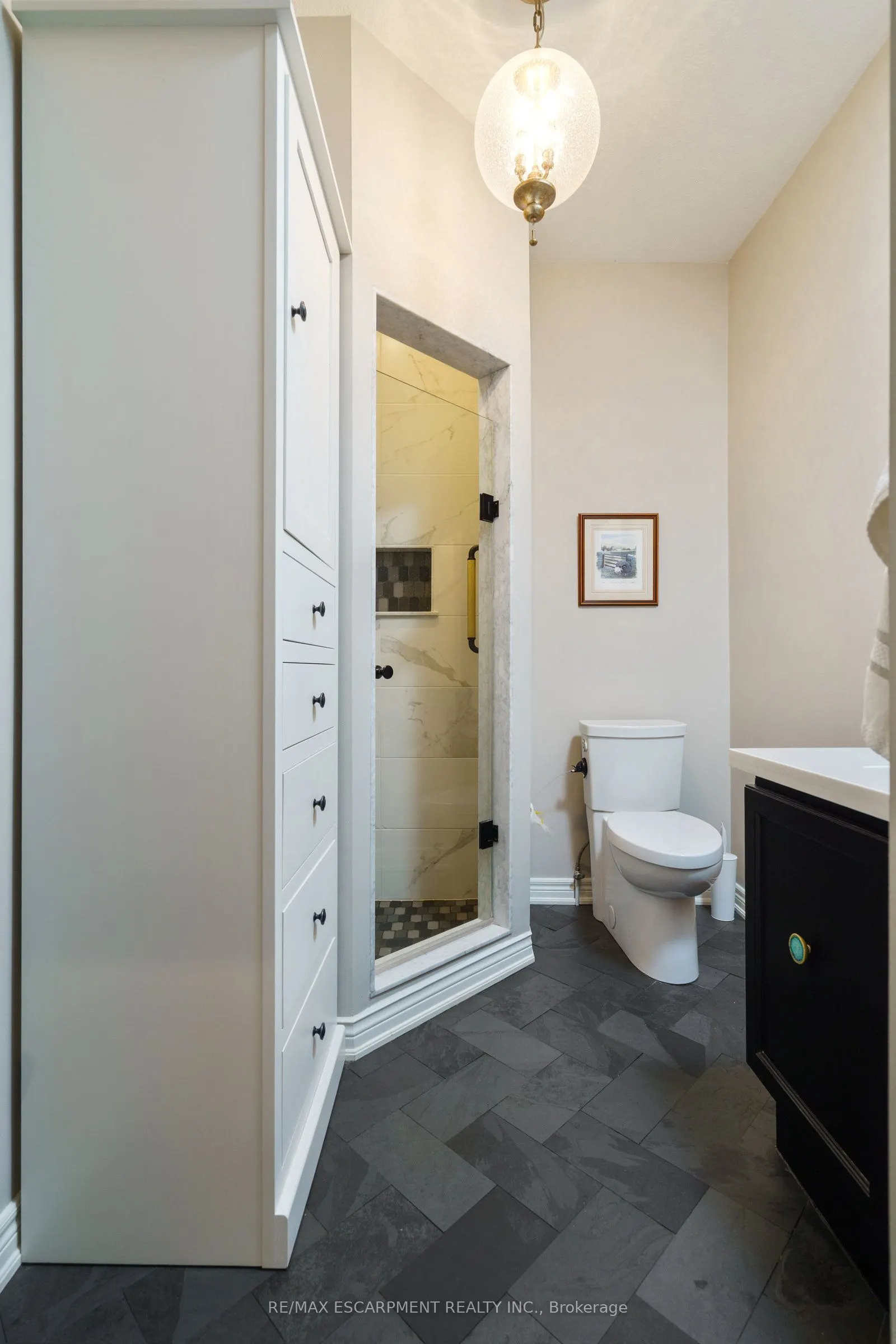 353 Park Street W