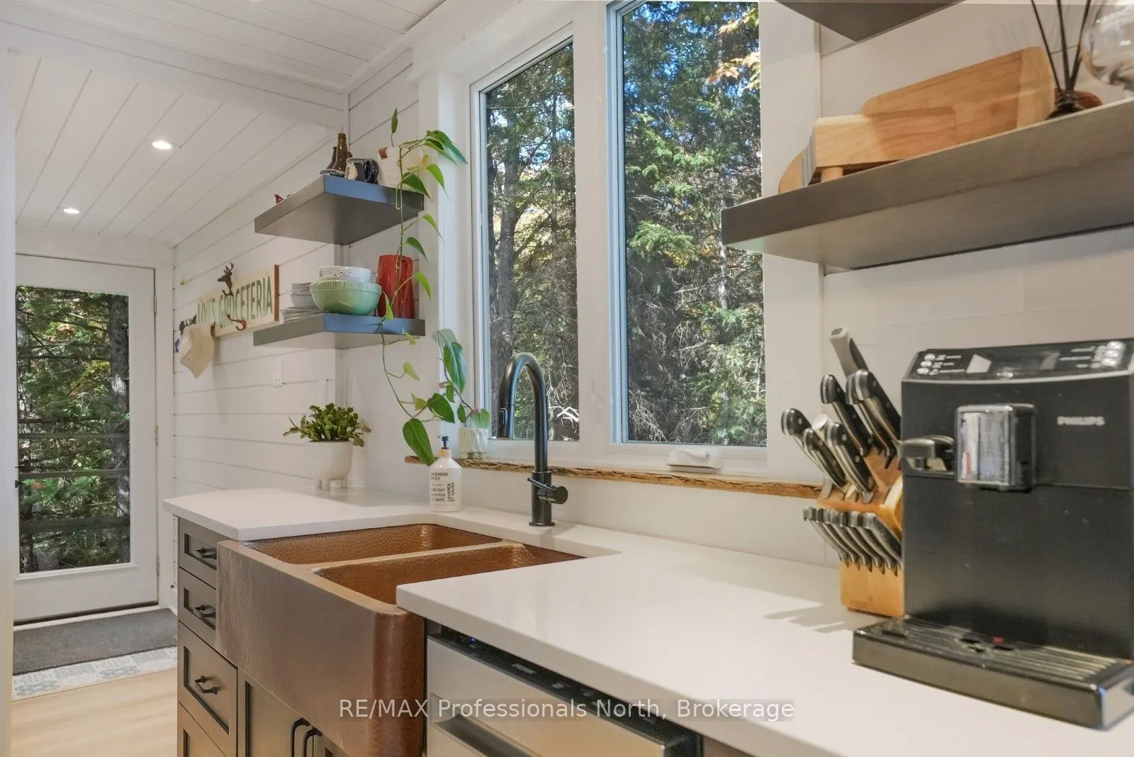 1005 Osgoode Road