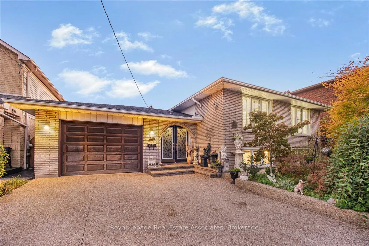51 Picton Street W