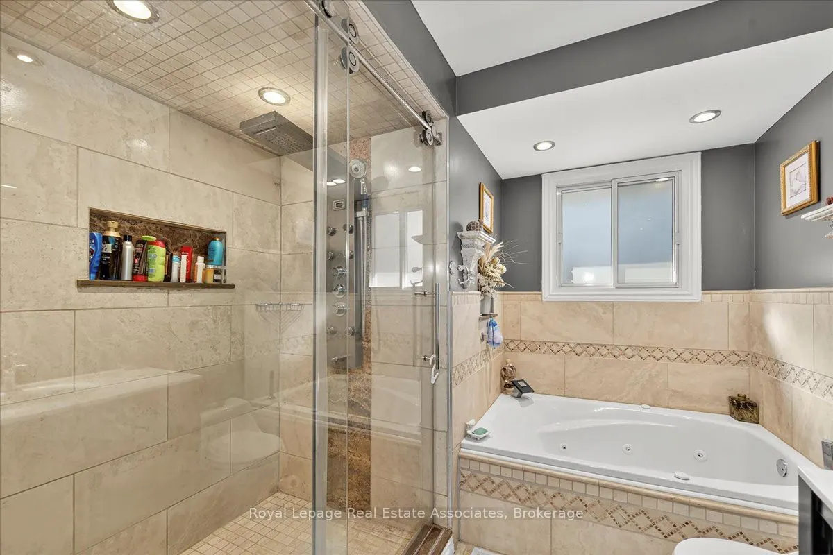 51 Picton Street W