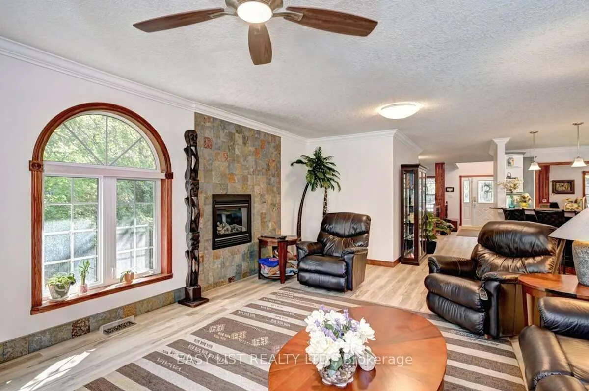 527 River Road