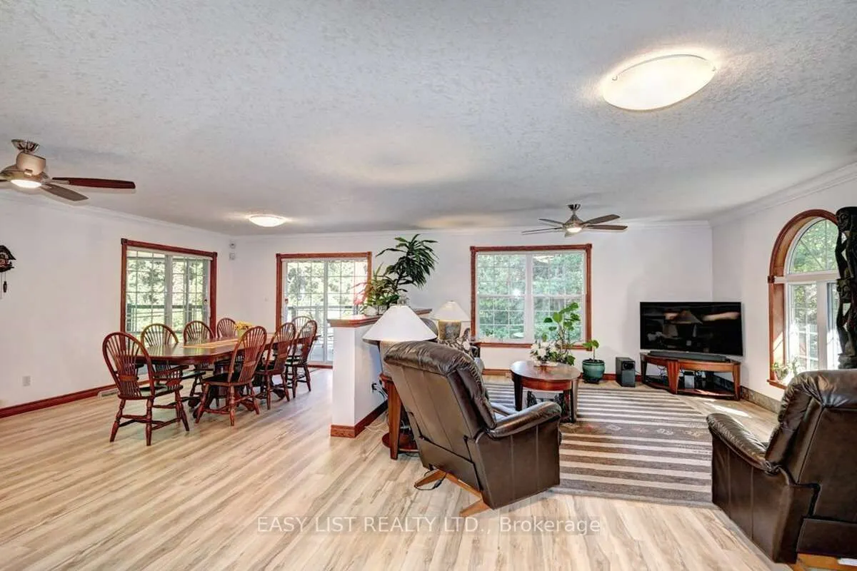 527 River Road