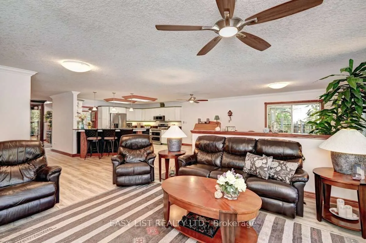 527 River Road