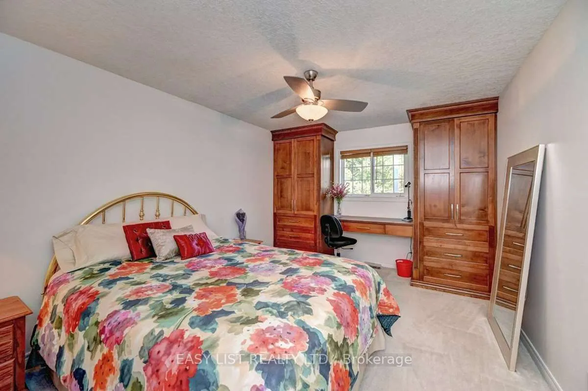527 River Road