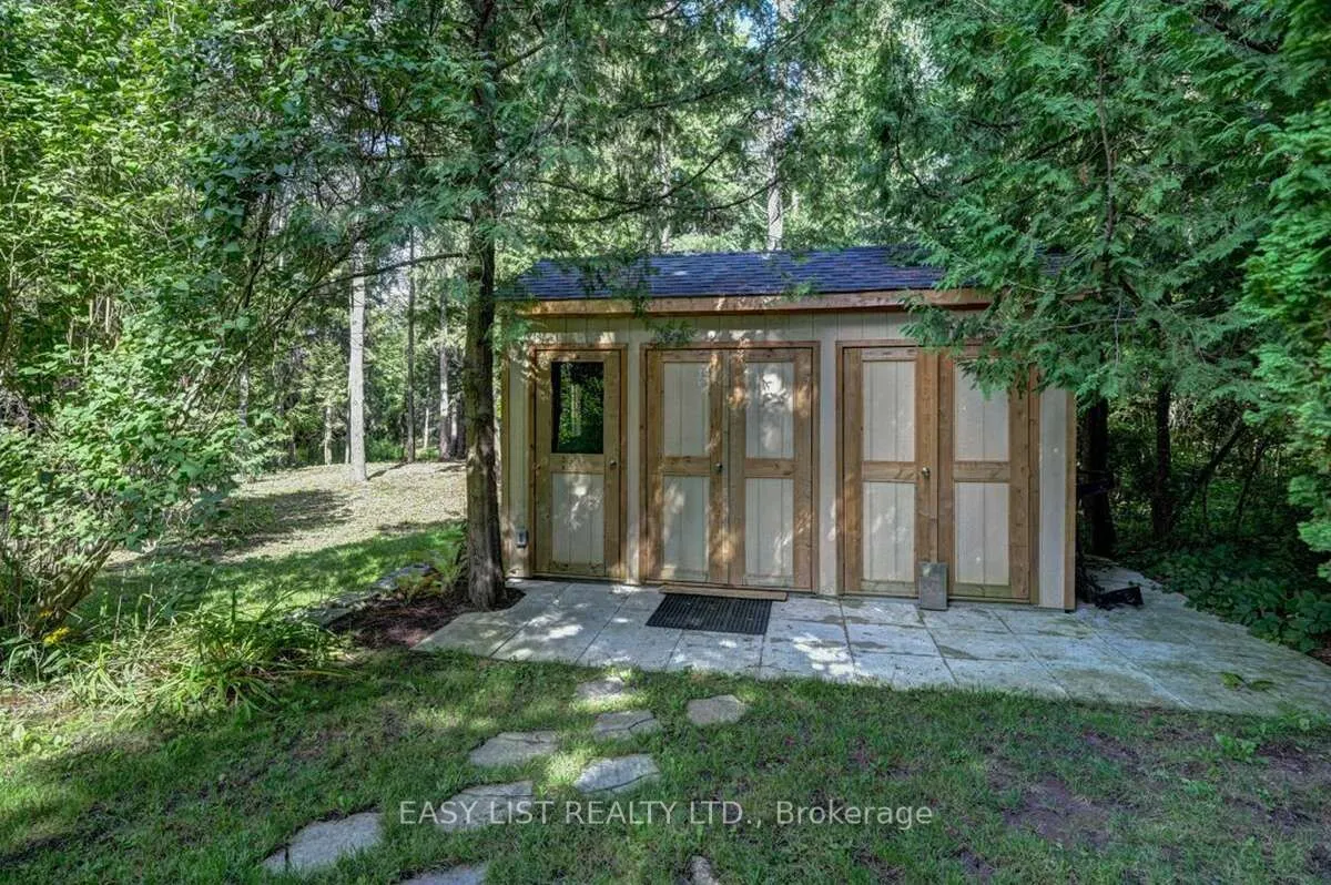 527 River Road