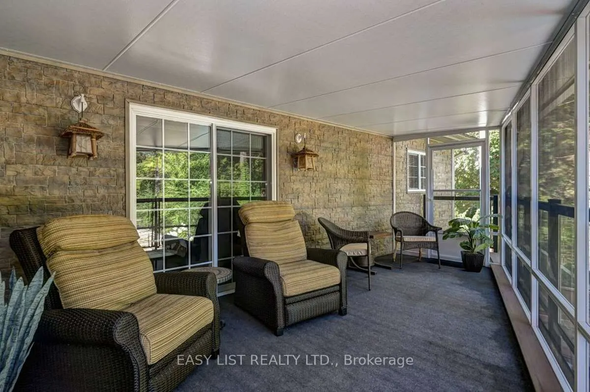 527 River Road