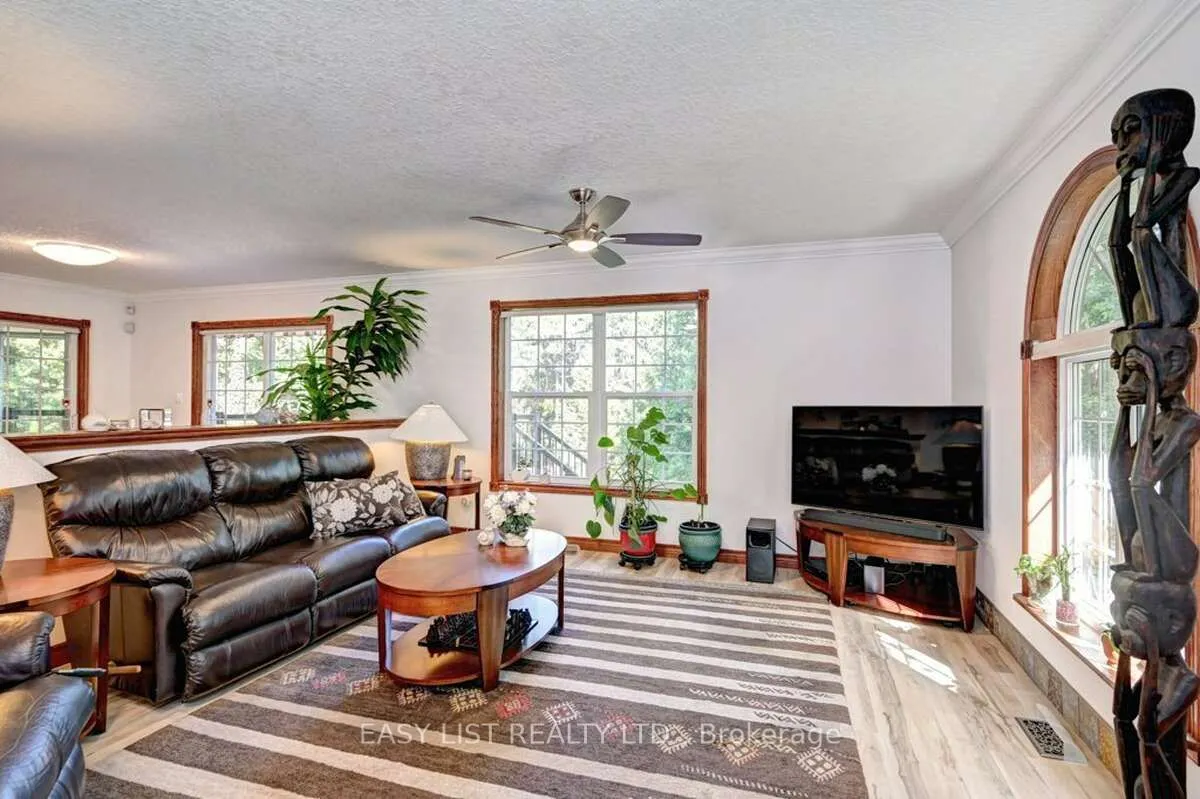 527 River Road