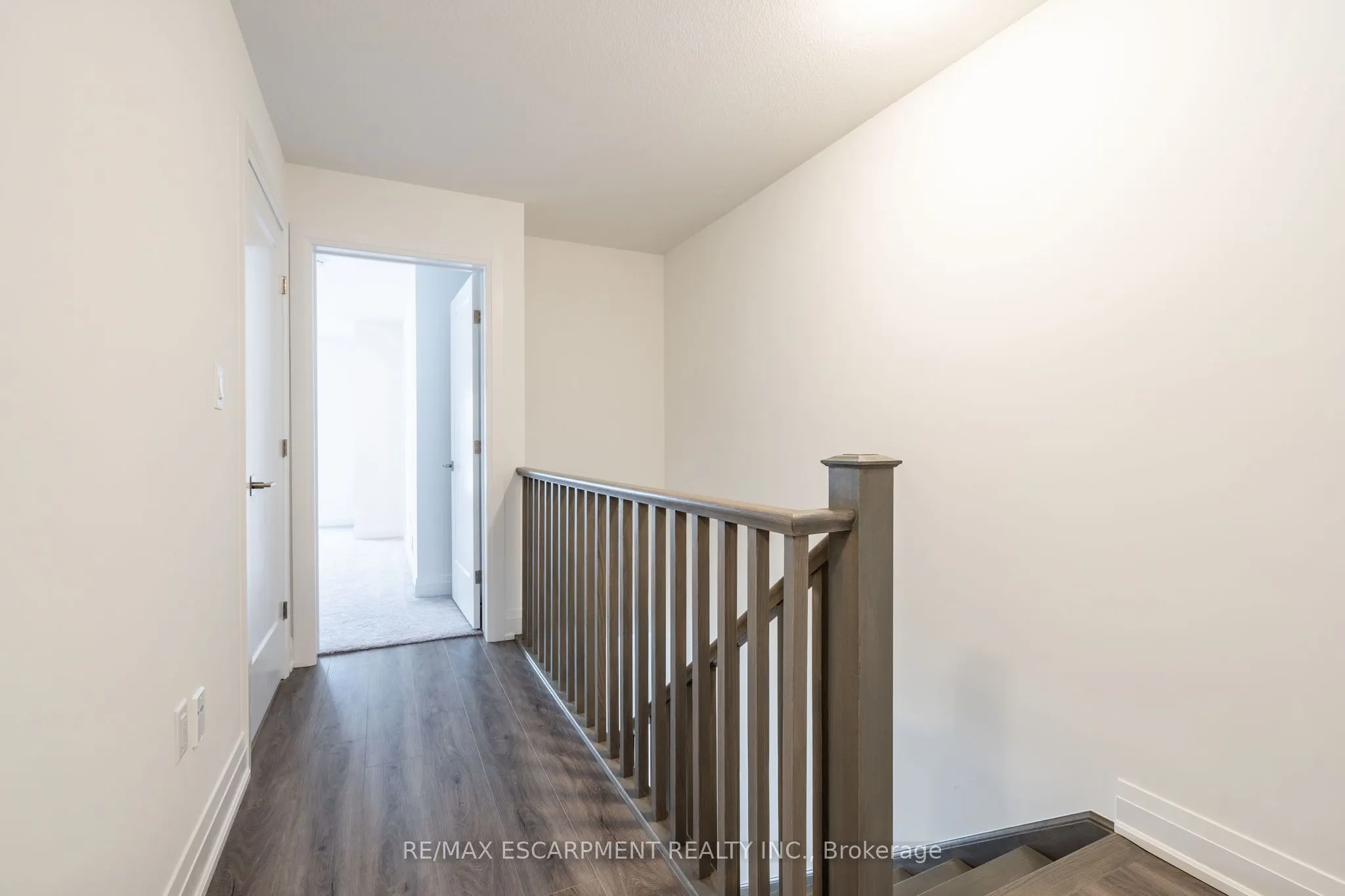 16 CLEAR VALLEY Lane