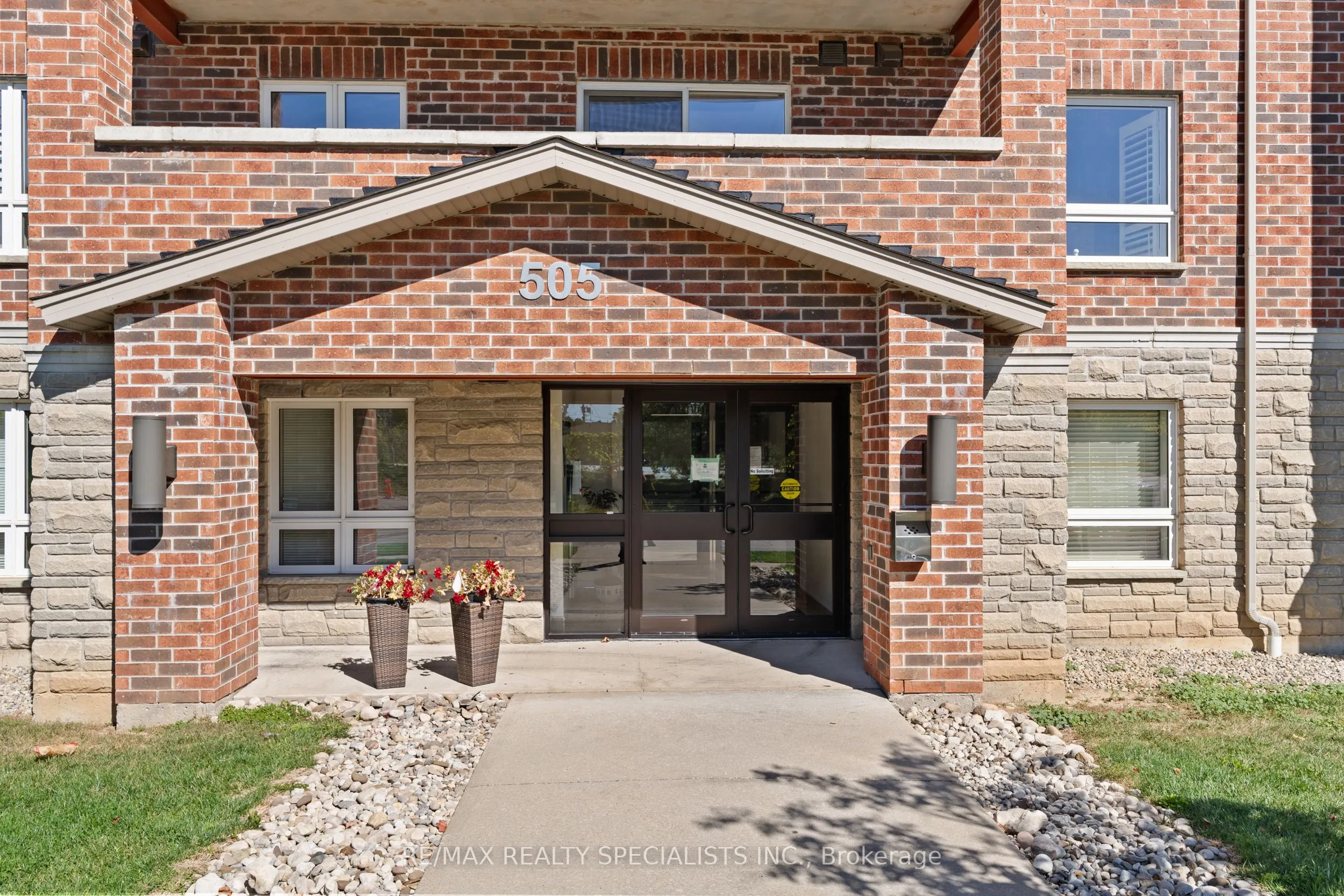 505 Margaret Street, #412