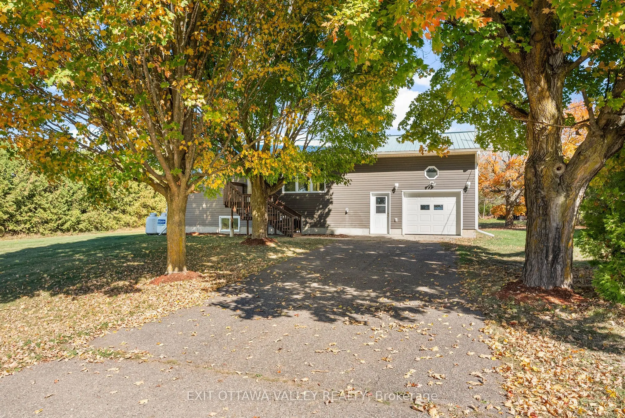 2155 Foresters Falls Road