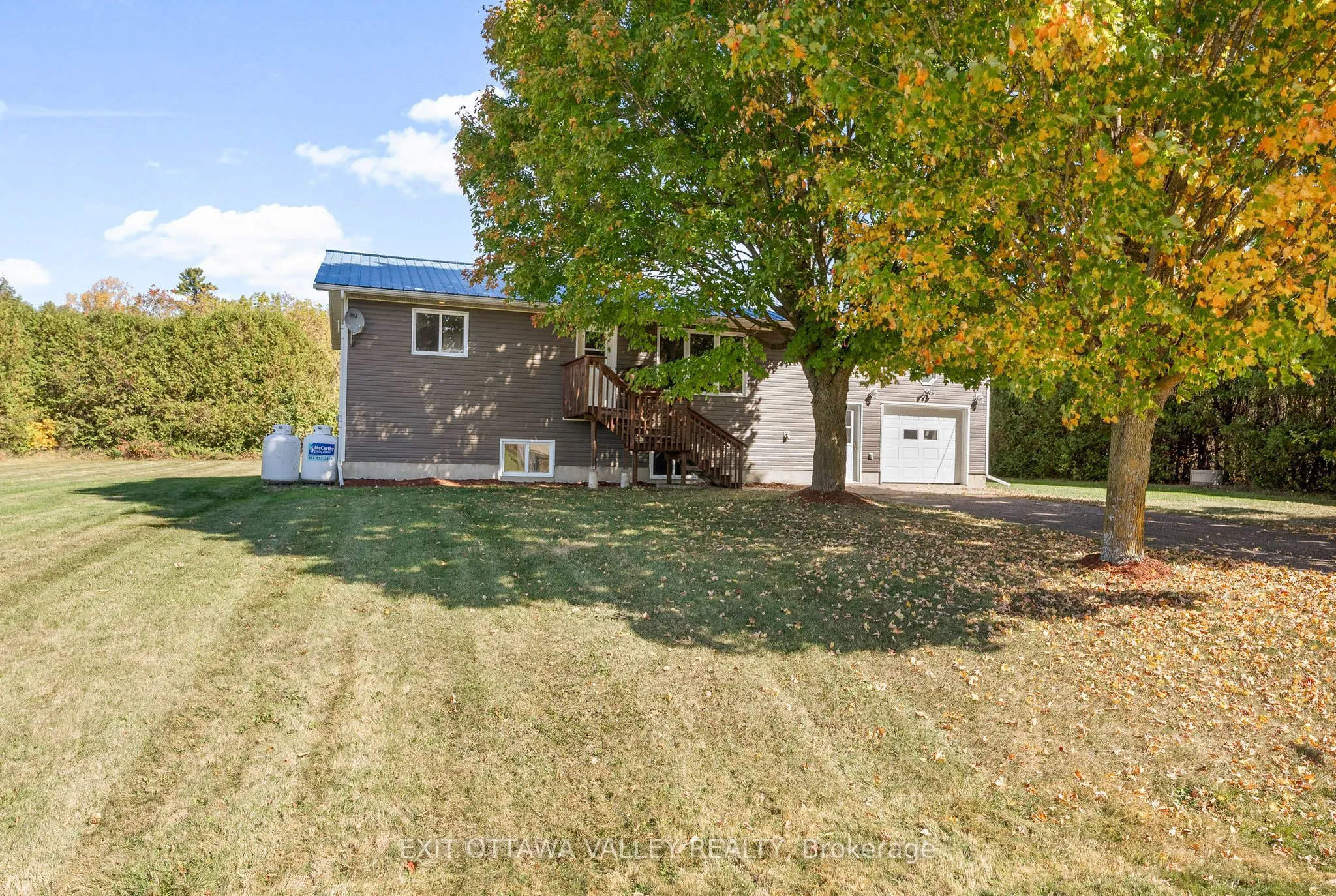 2155 Foresters Falls Road