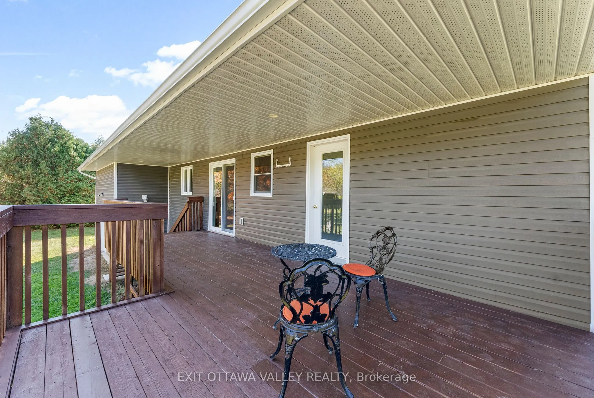 2155 Foresters Falls Road