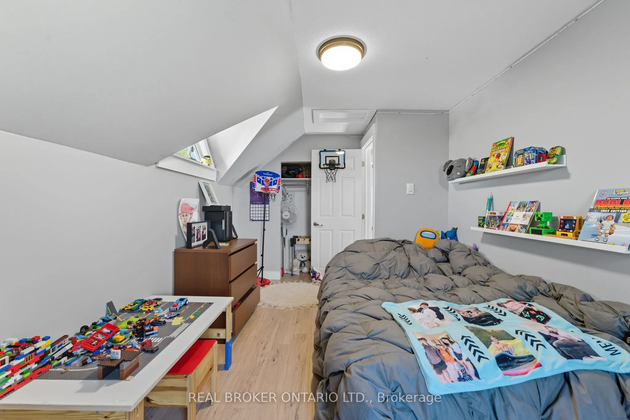 100 La Salette Road