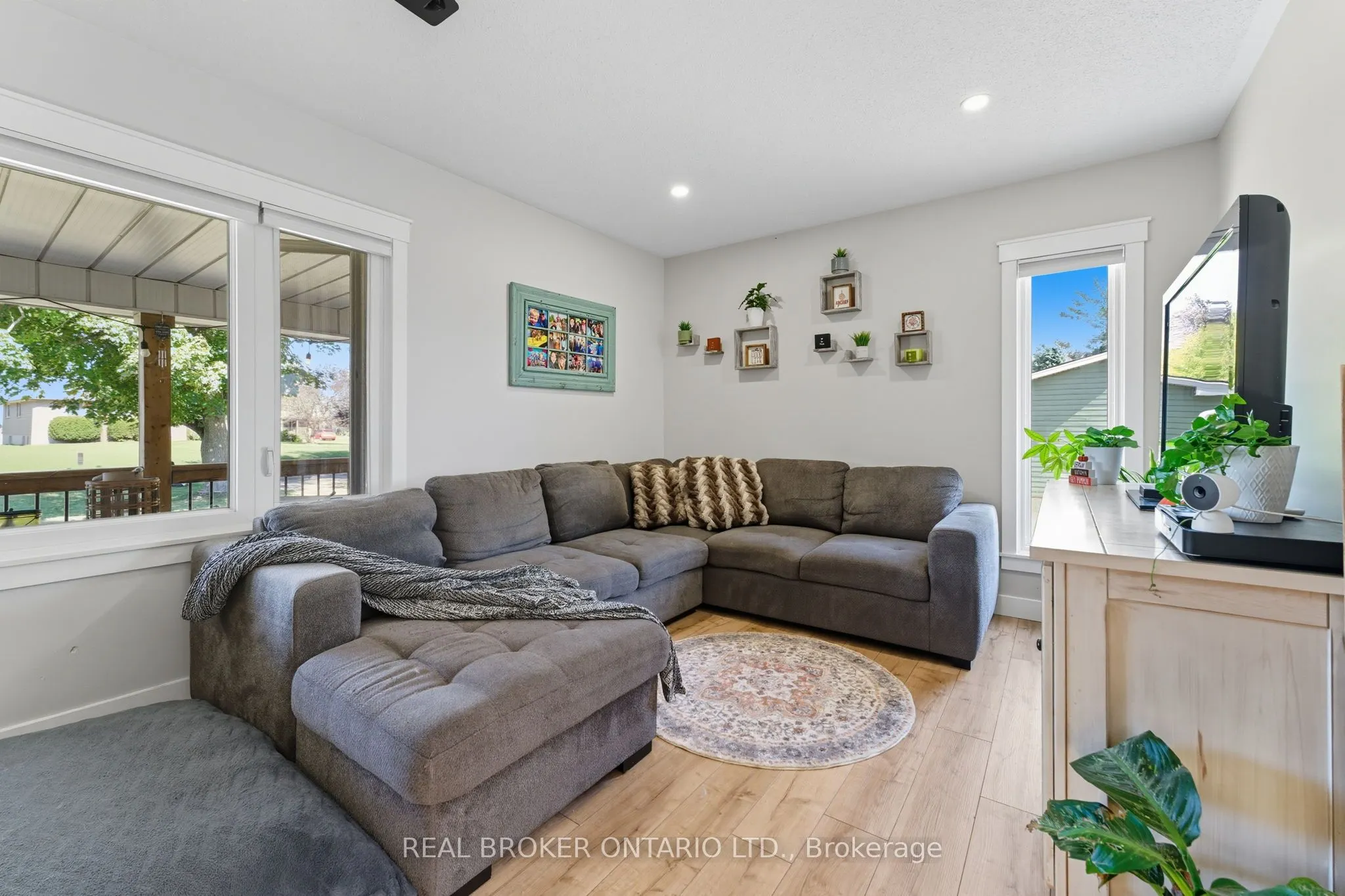 100 La Salette Road