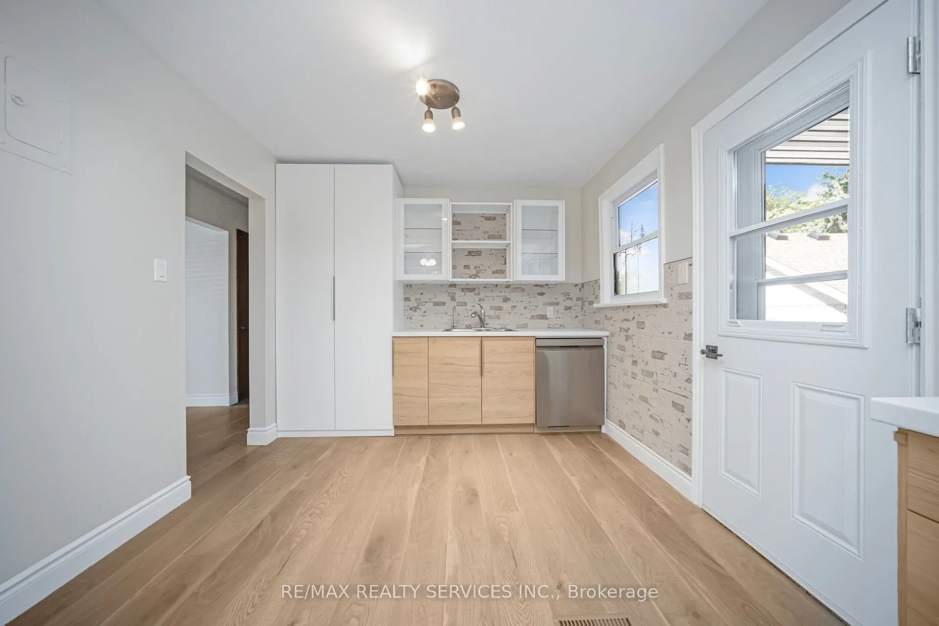 476 Prospect Avenue
